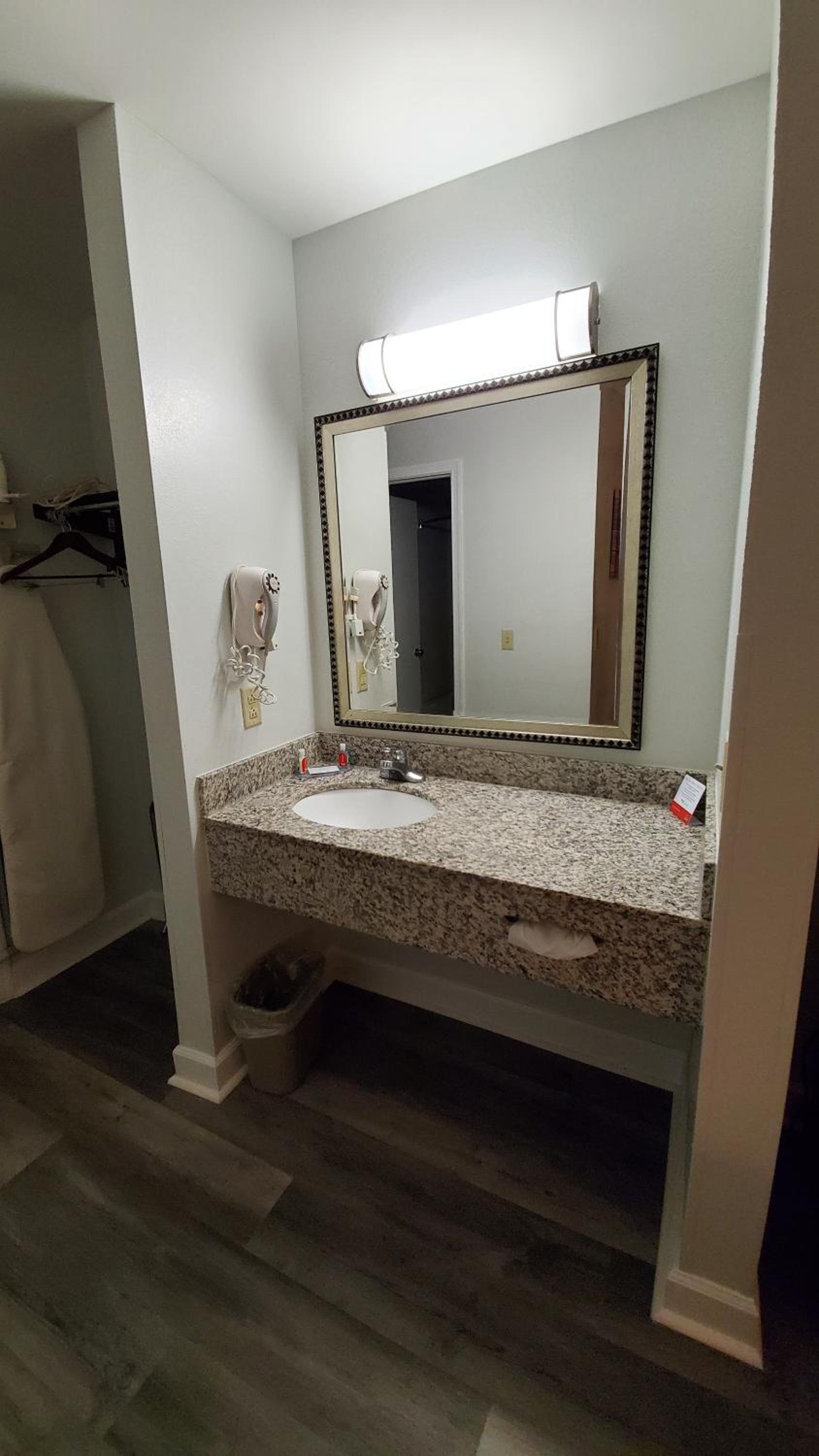 Stonewood Inn & Suites of Carrollton - Smithfield, Zdjęcie 5