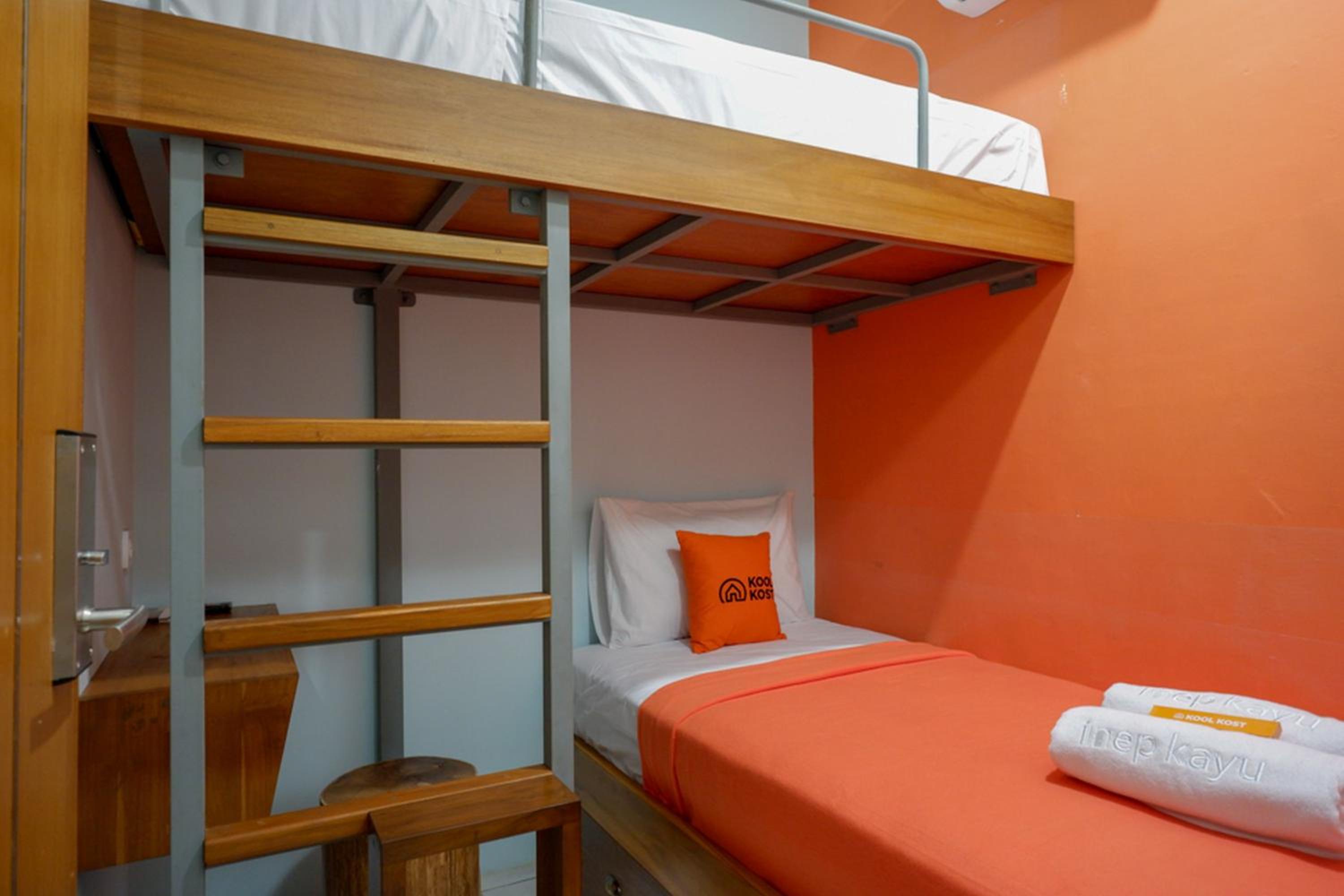 Twin Room - Photo 1