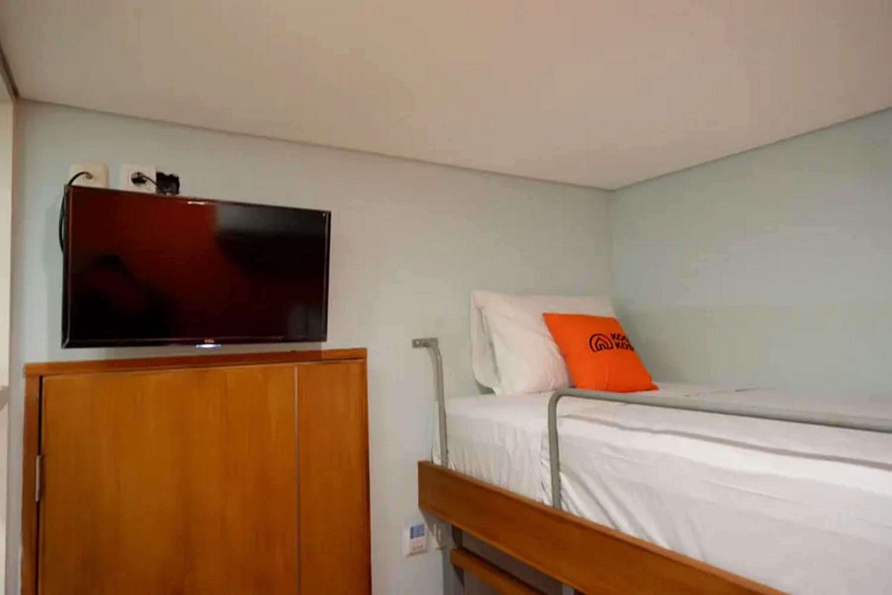 Twin Room - Photo 6