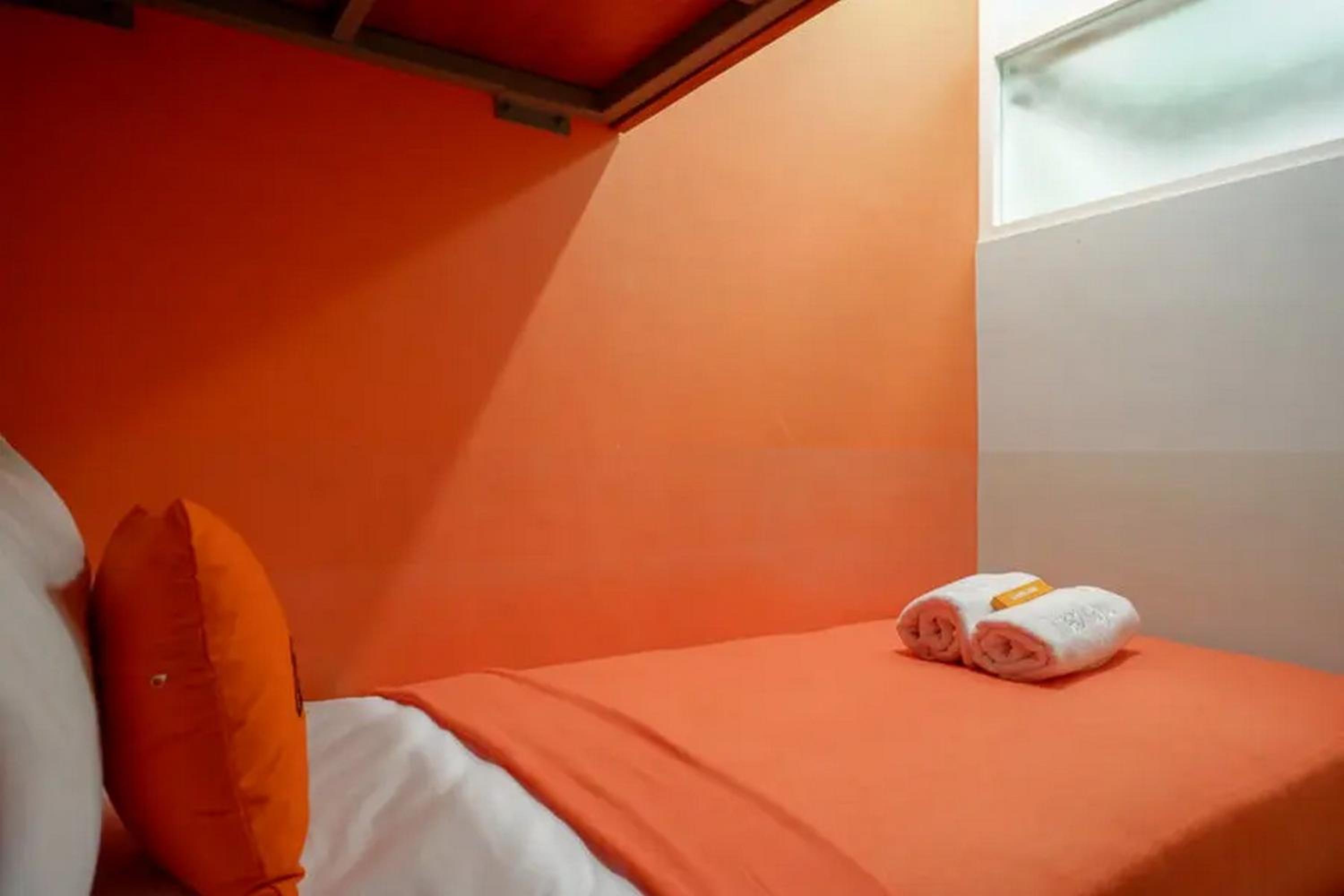 Twin Room - Photo 2