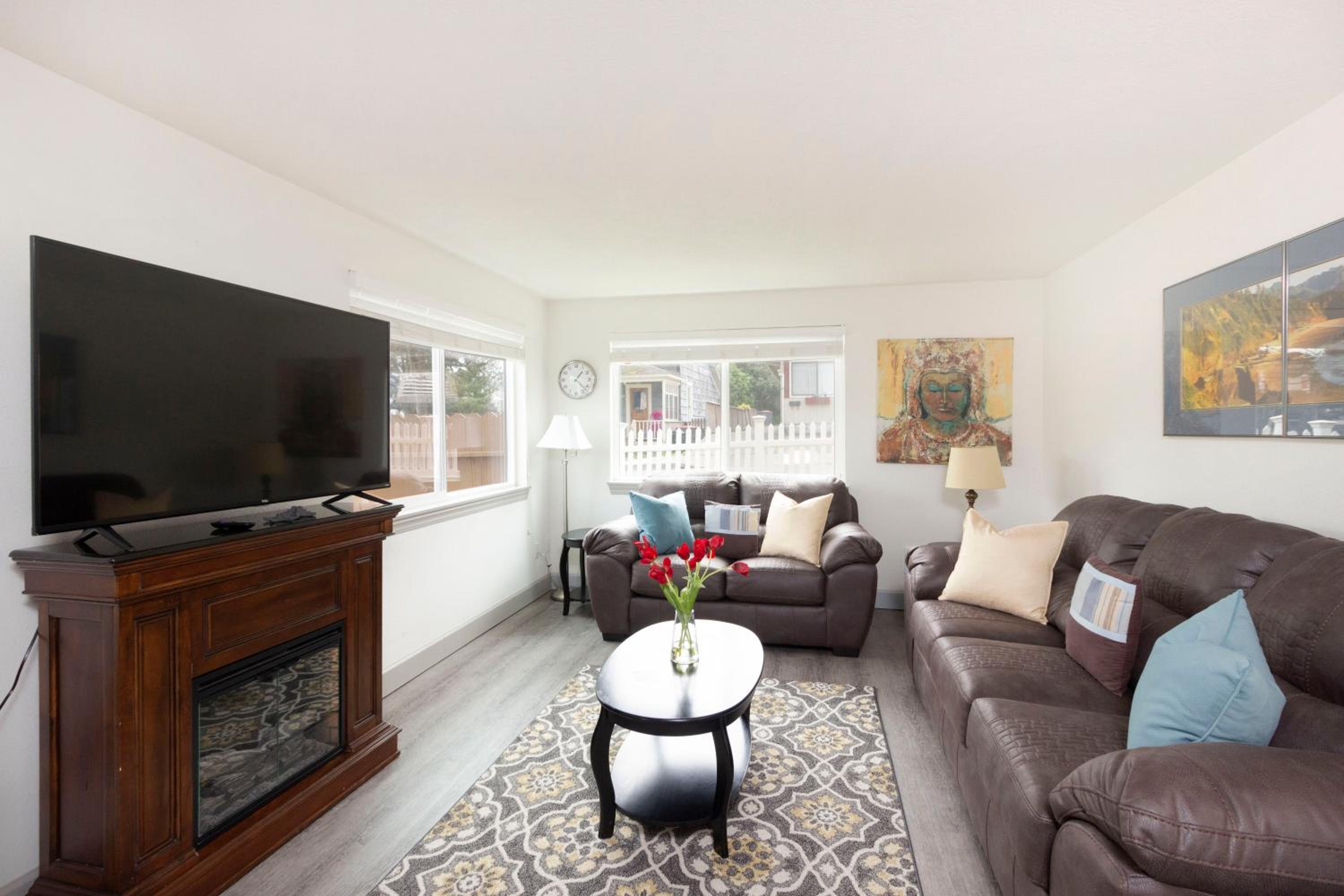 Apartment photo 1