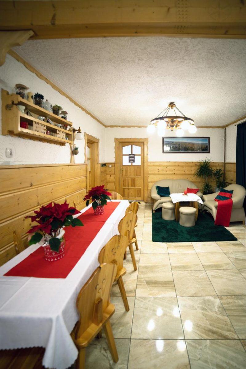Small Double Room - Photo 11