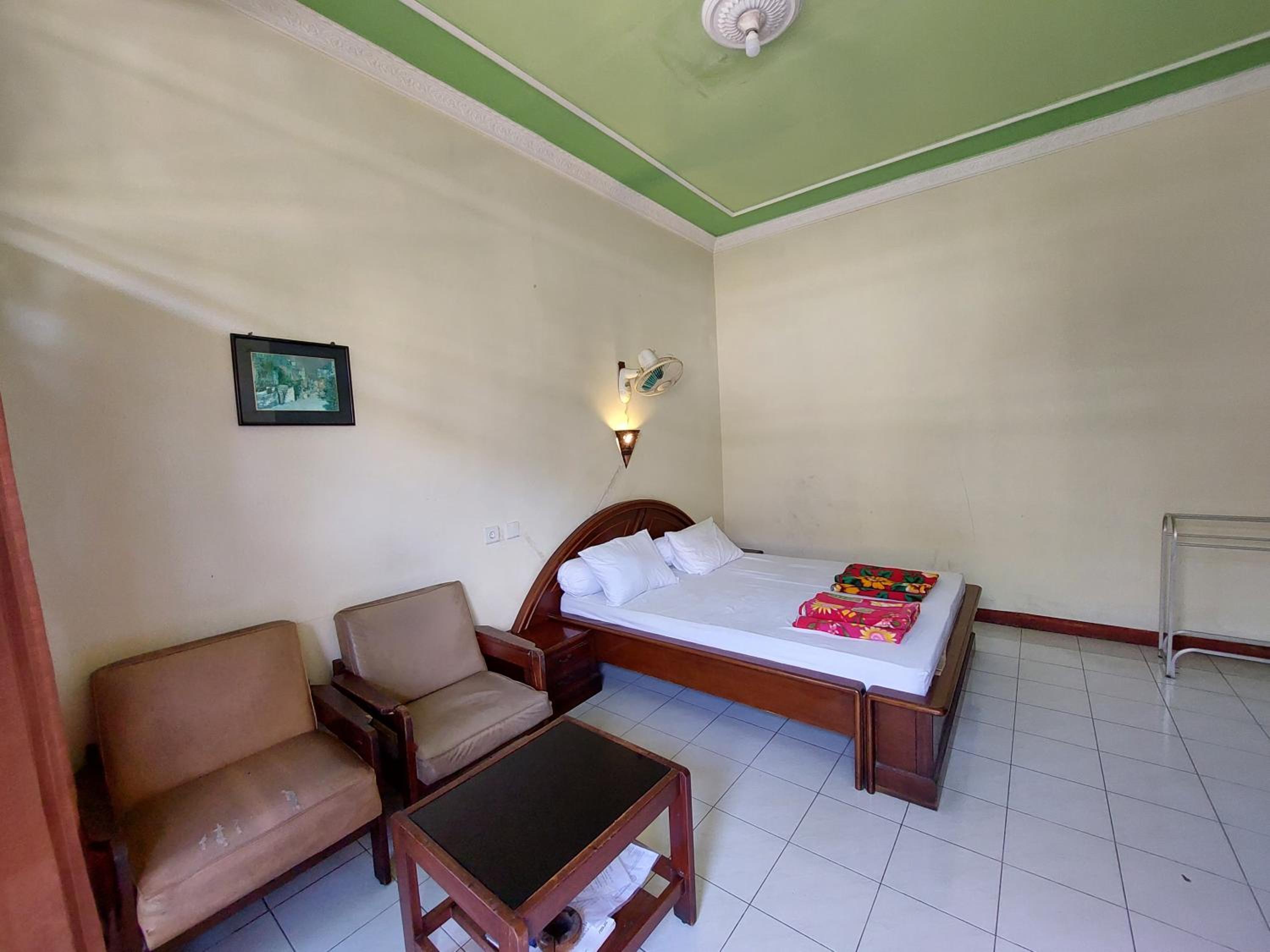 Deluxe Double Room photo 2
