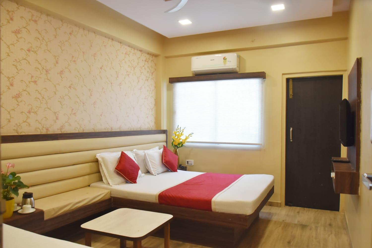 Triple Room with Balcony - Photo 2