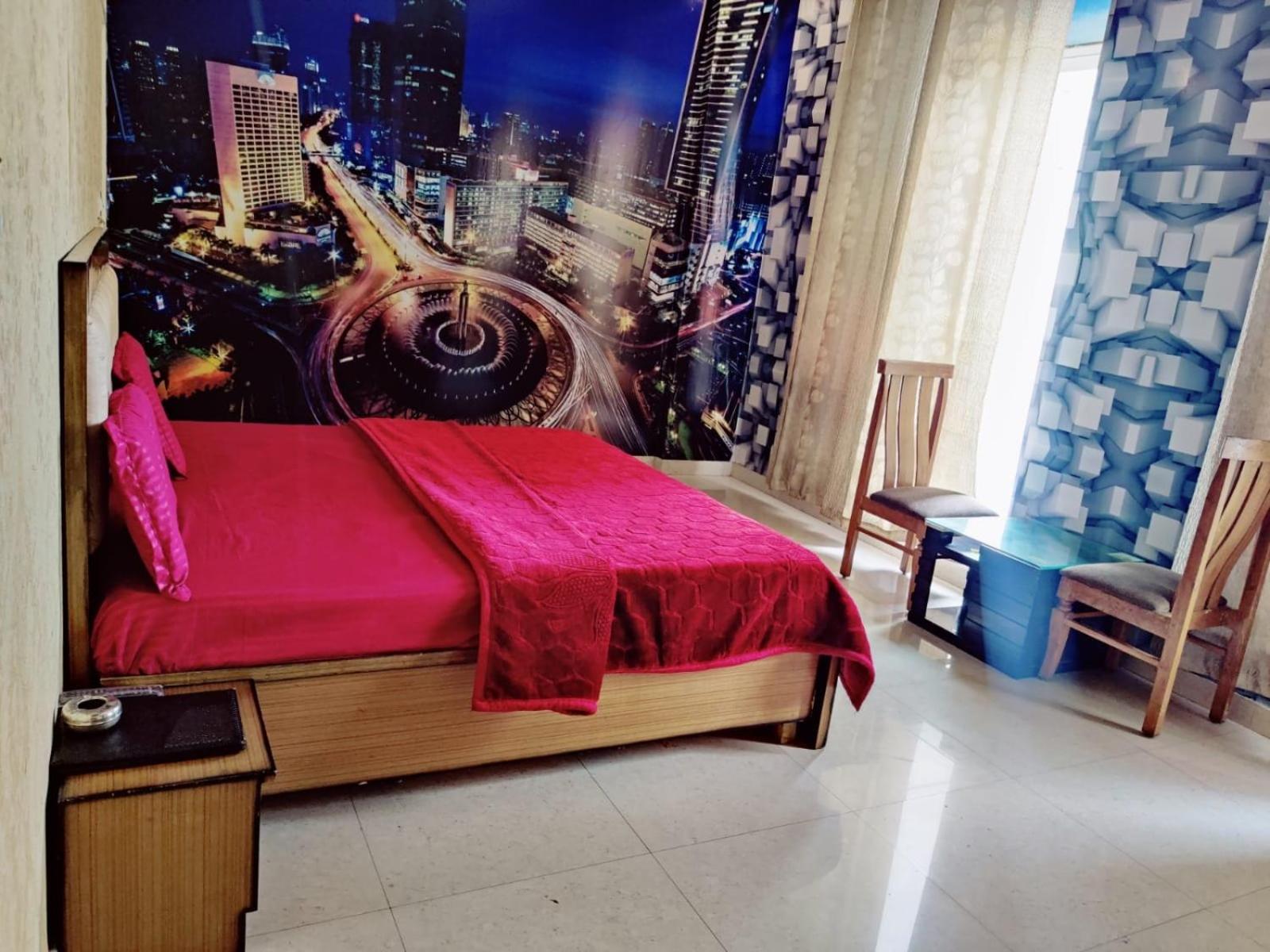 Deluxe King Room photo 2