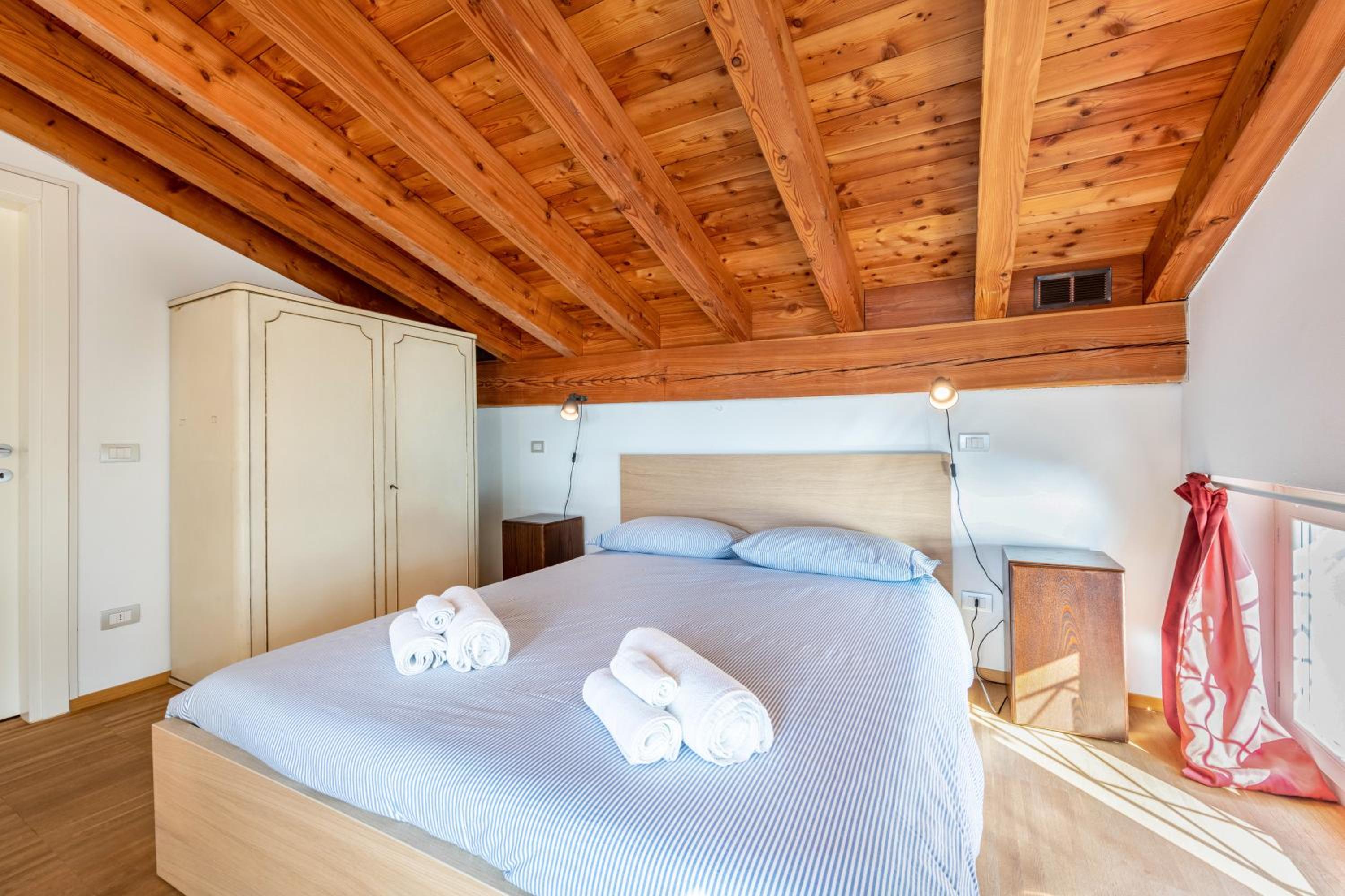 One-Bedroom House photo 1