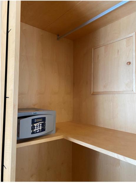 Single Room with Bathroom photo 3