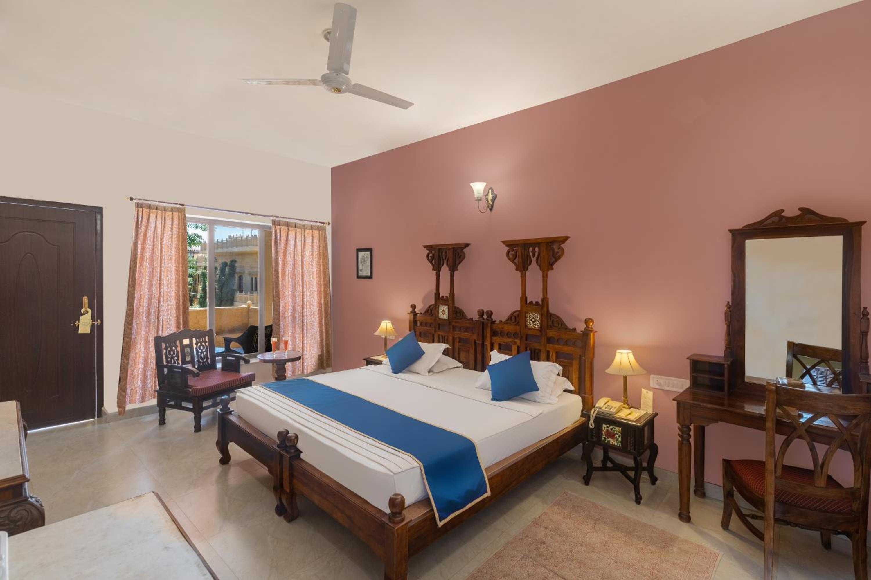 Deluxe Double Room photo 2