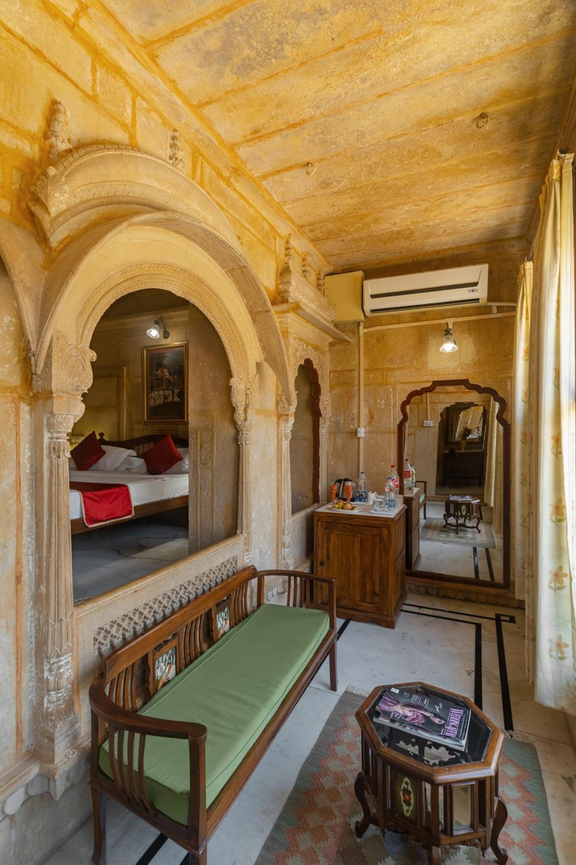 Suite - Photo 3
