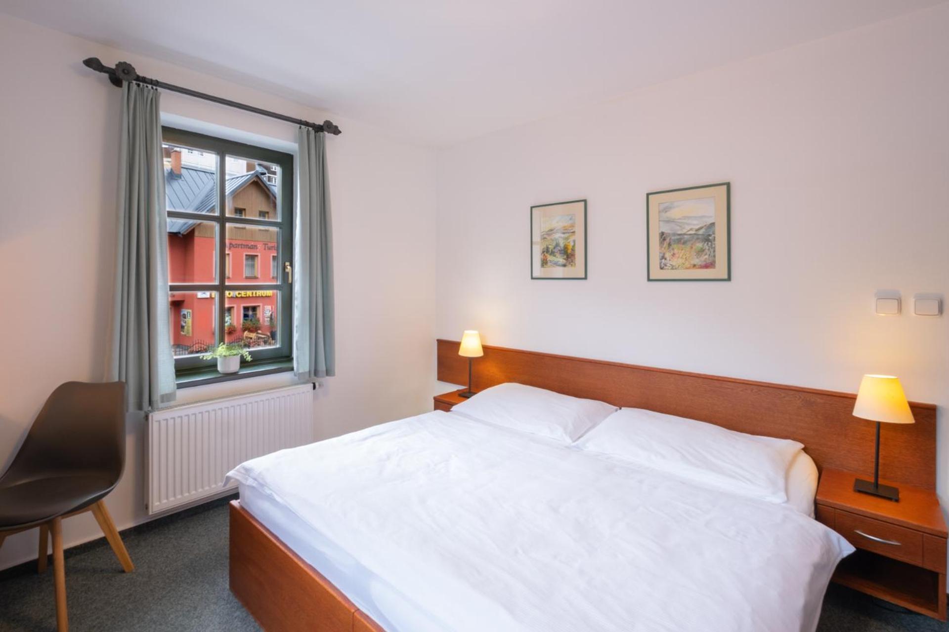 Double Room - Photo 8