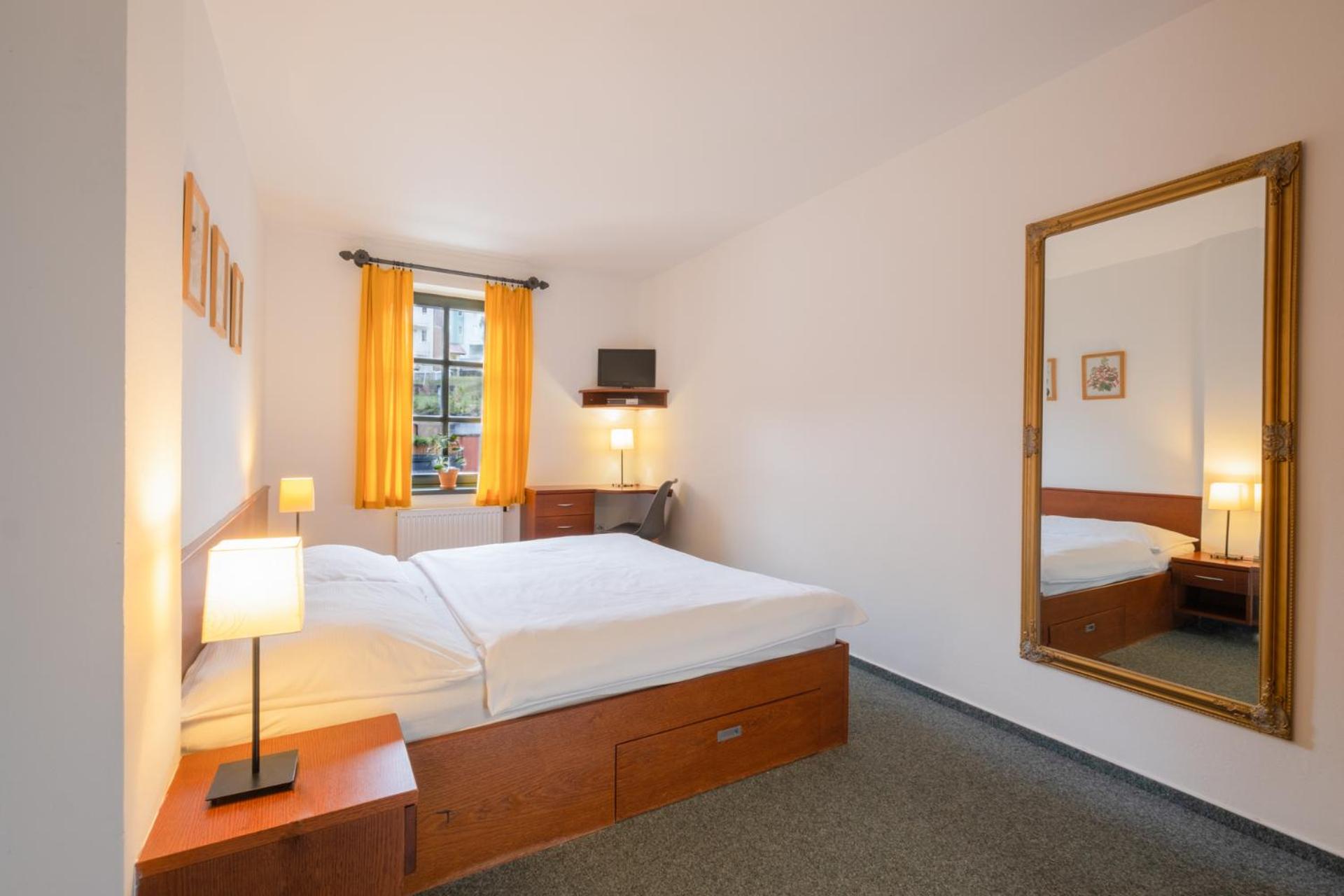 Double Room - Photo 2