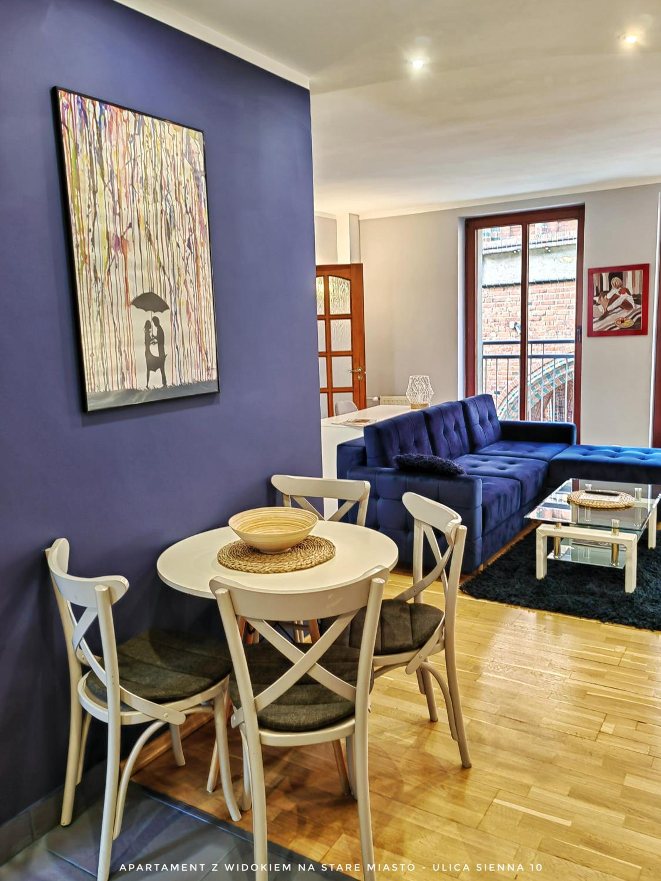 Apartment with Old Town View - Photo 4