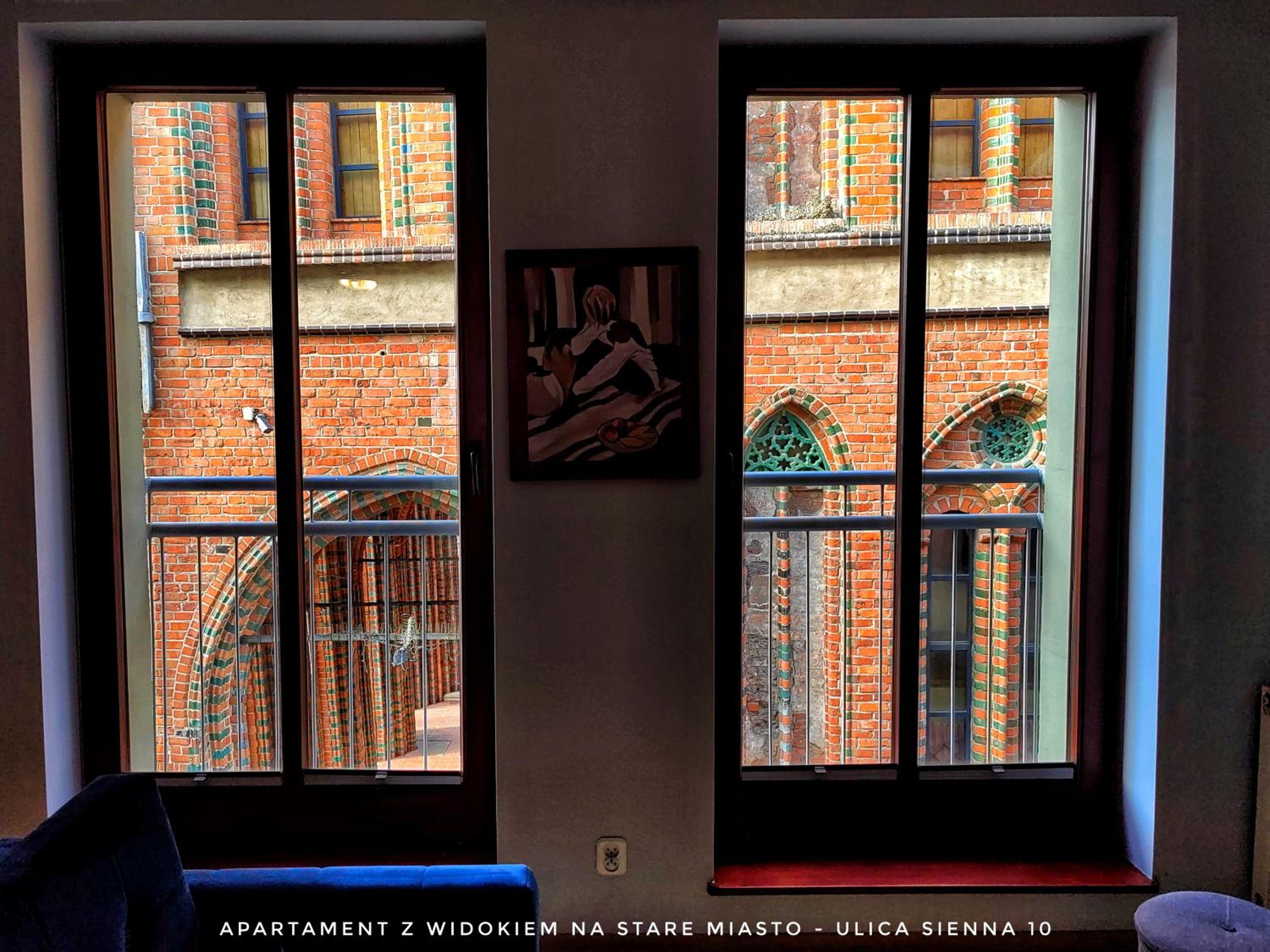 Apartment with Old Town View - Photo 2
