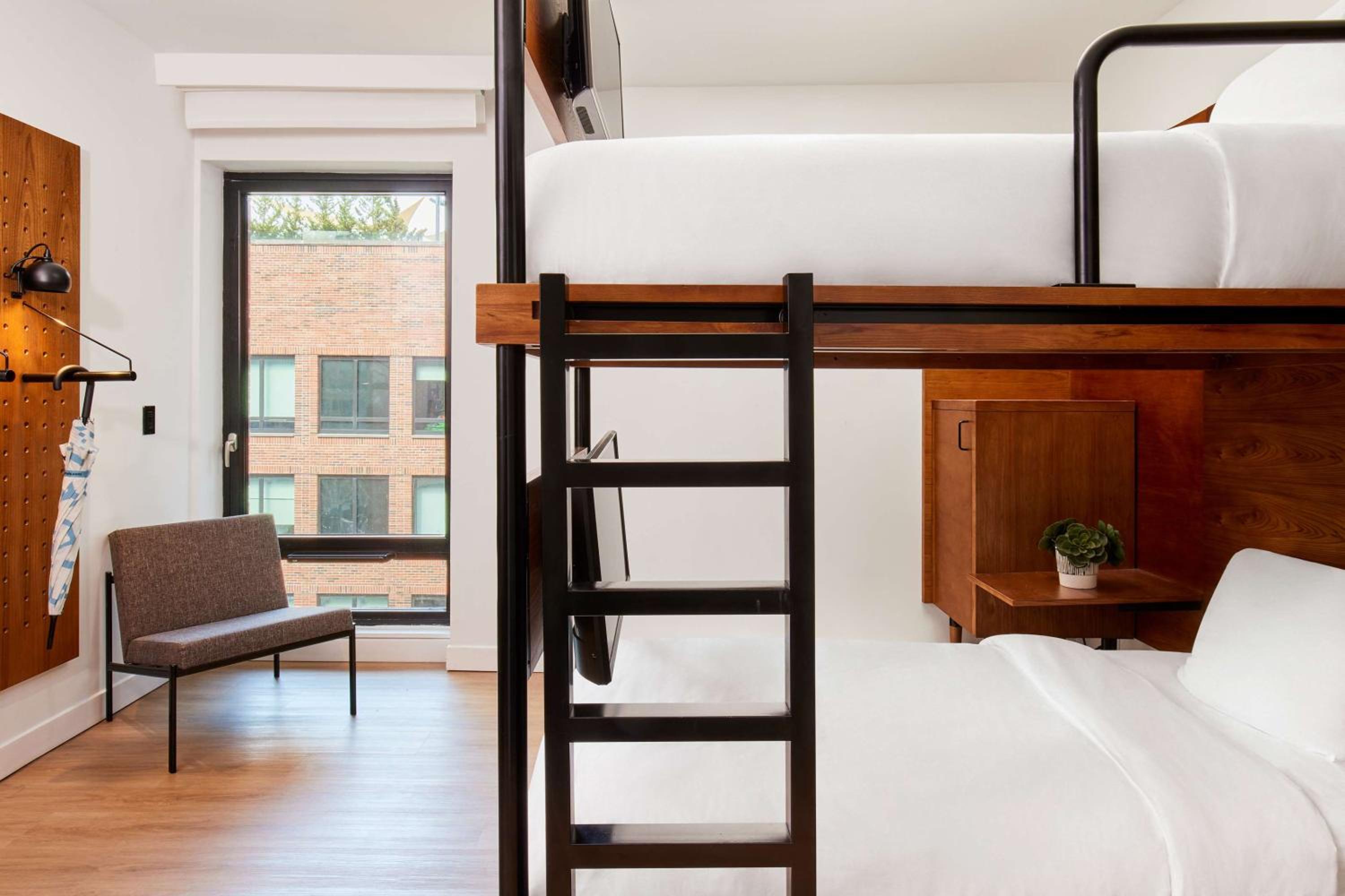 Bunk Room Soho - ADA