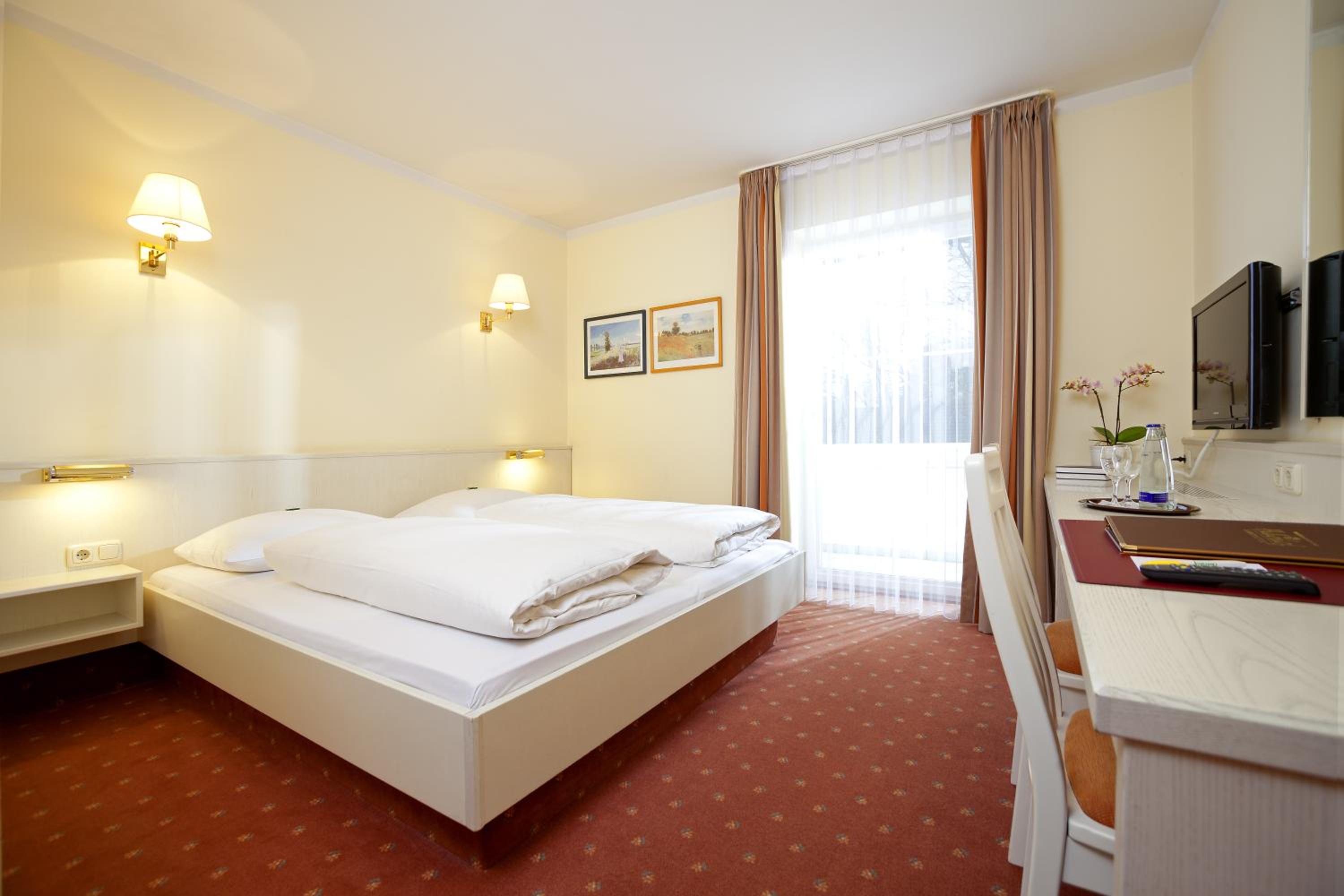 Double Room photo 3