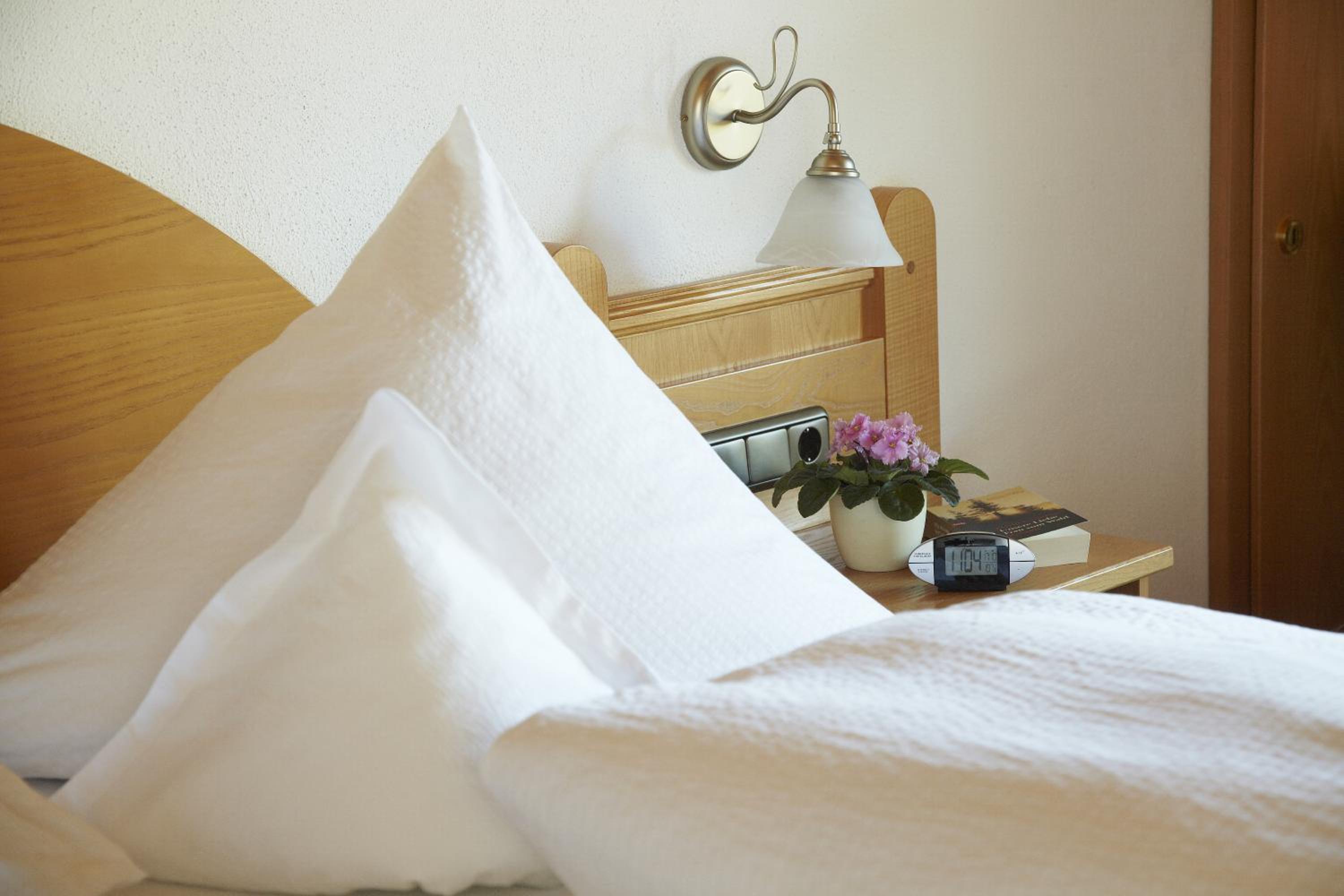 Double Room - Photo 5