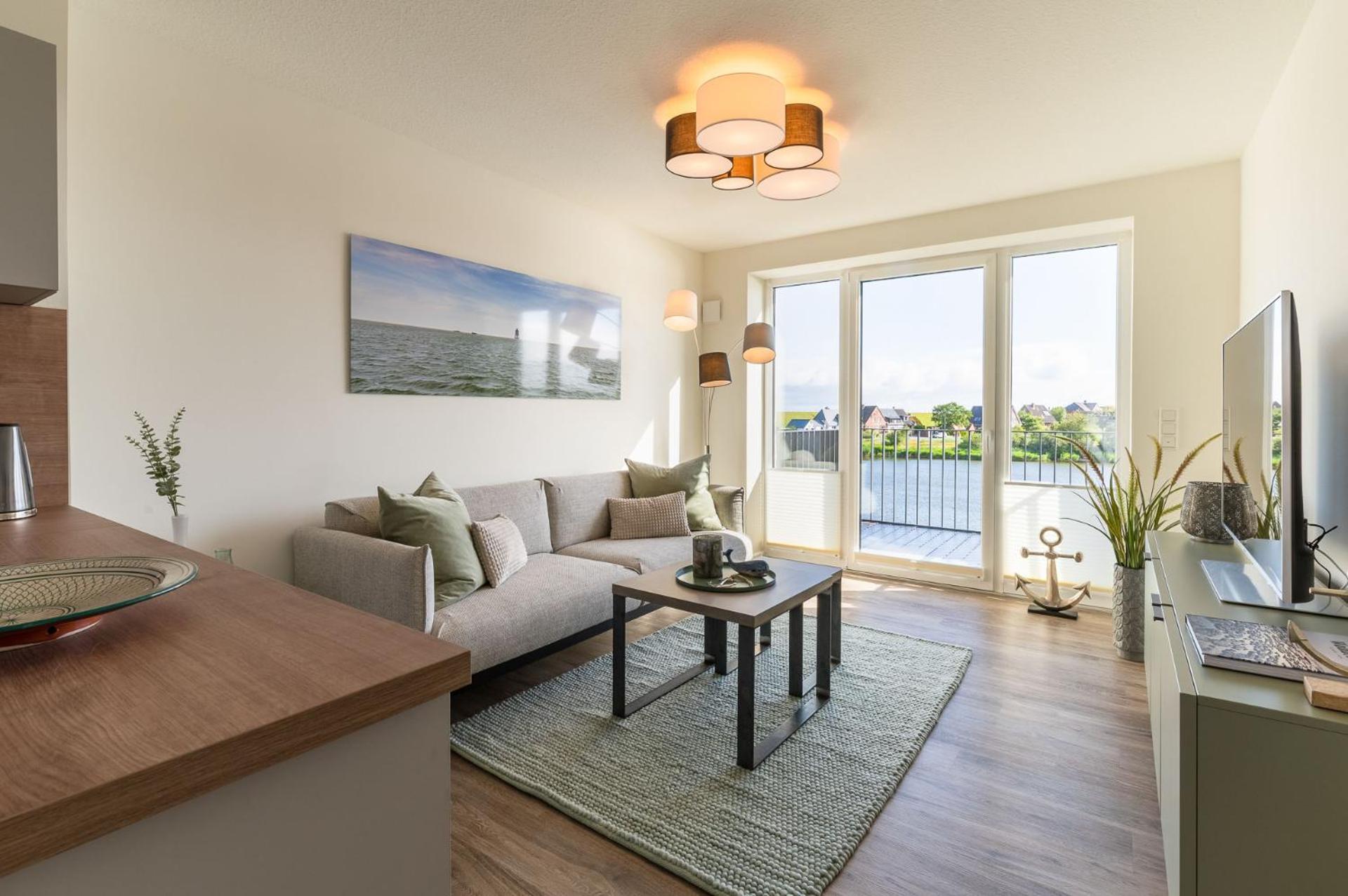 Two-Bedroom Deluxe Apartment with Balcony