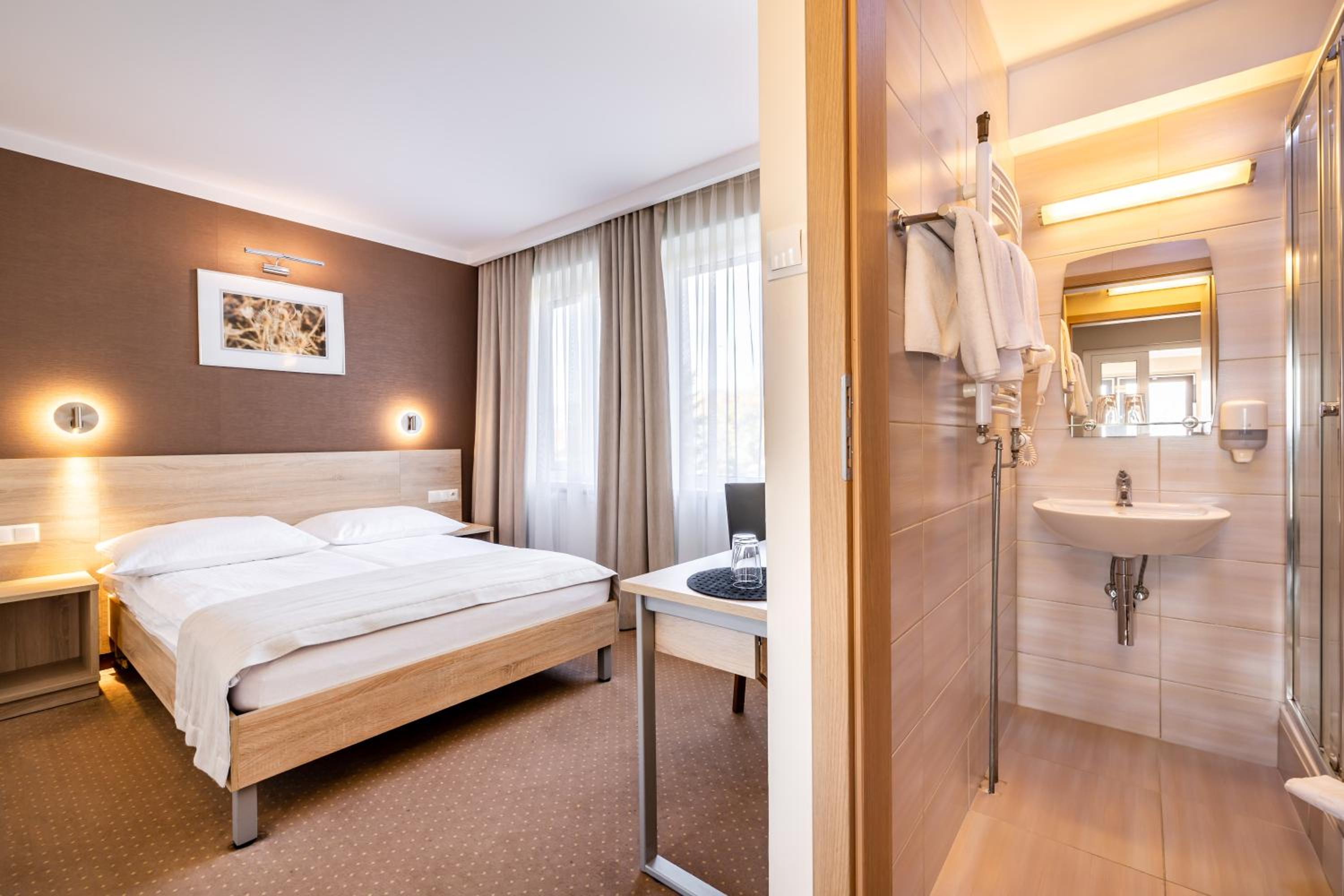 Double Room - Photo 1