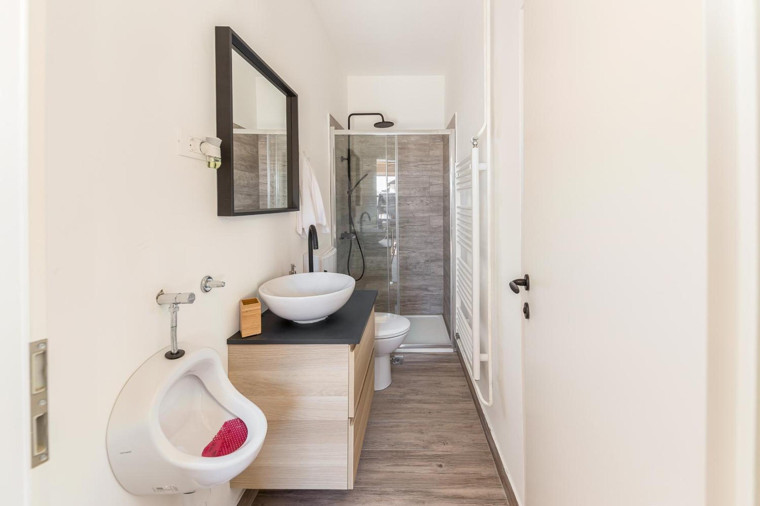 Three-Bedroom Apartment - Photo 7