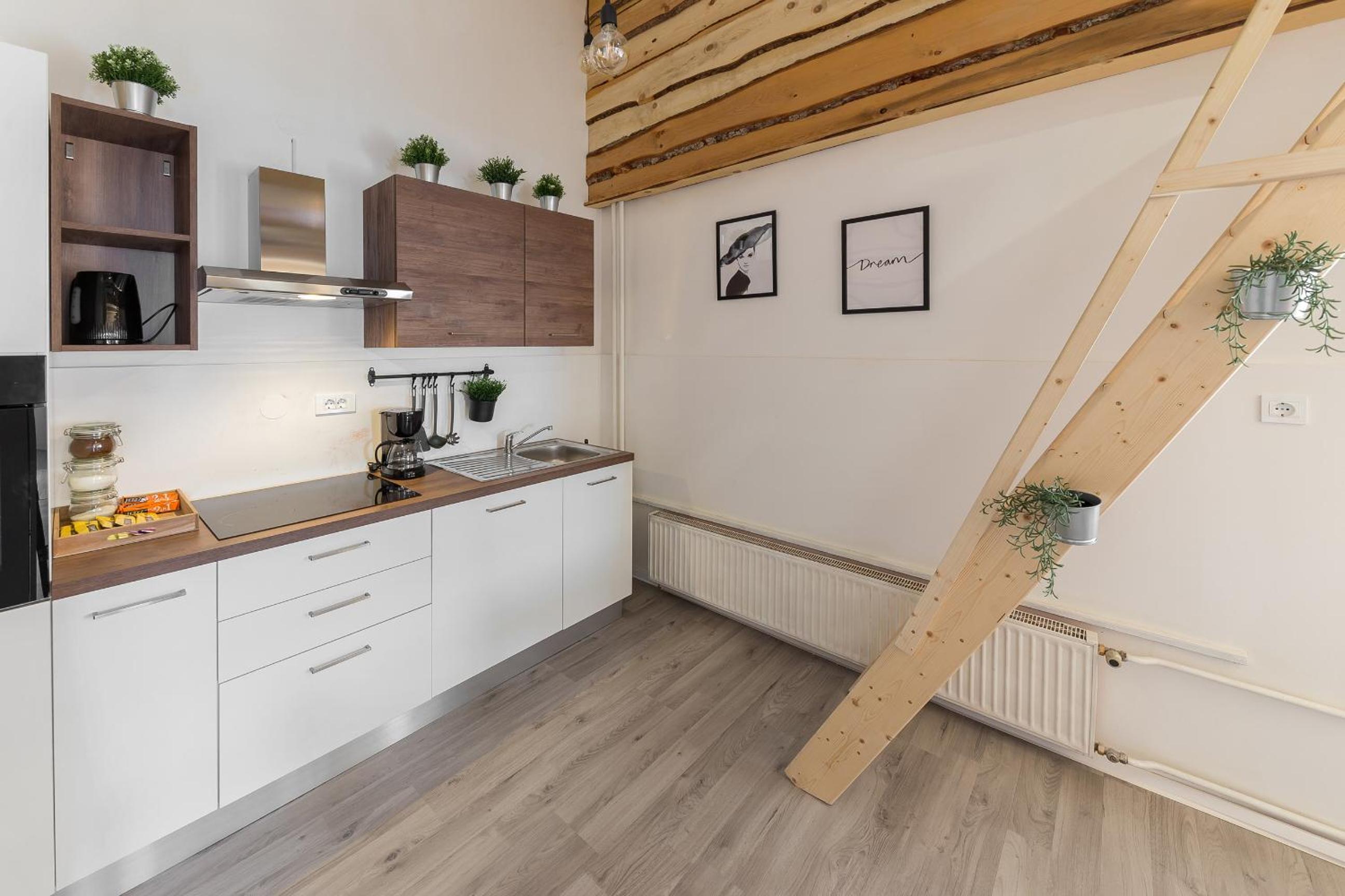 Three-Bedroom Apartment - Photo 24