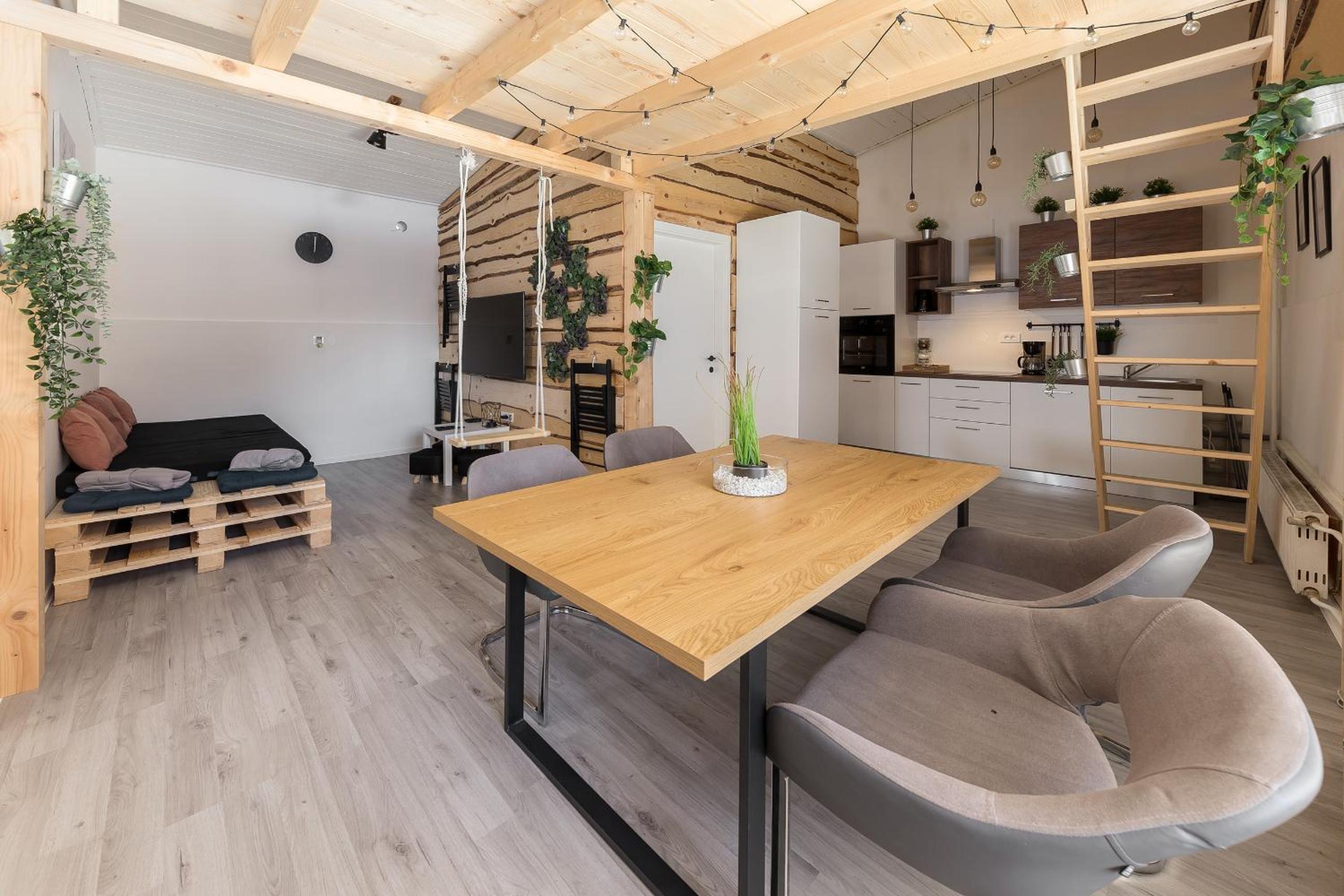 Three-Bedroom Apartment - Photo 23