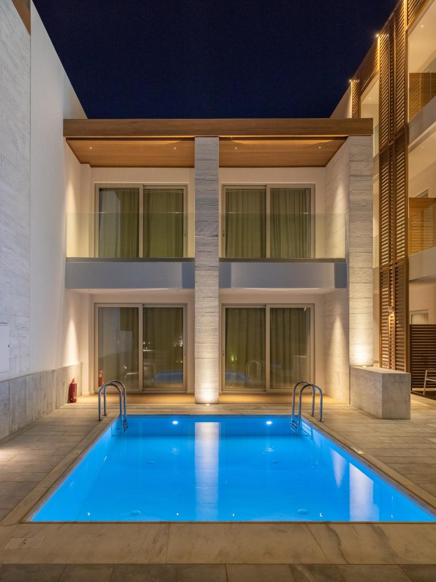 Maisonette - Swim Up photo 2