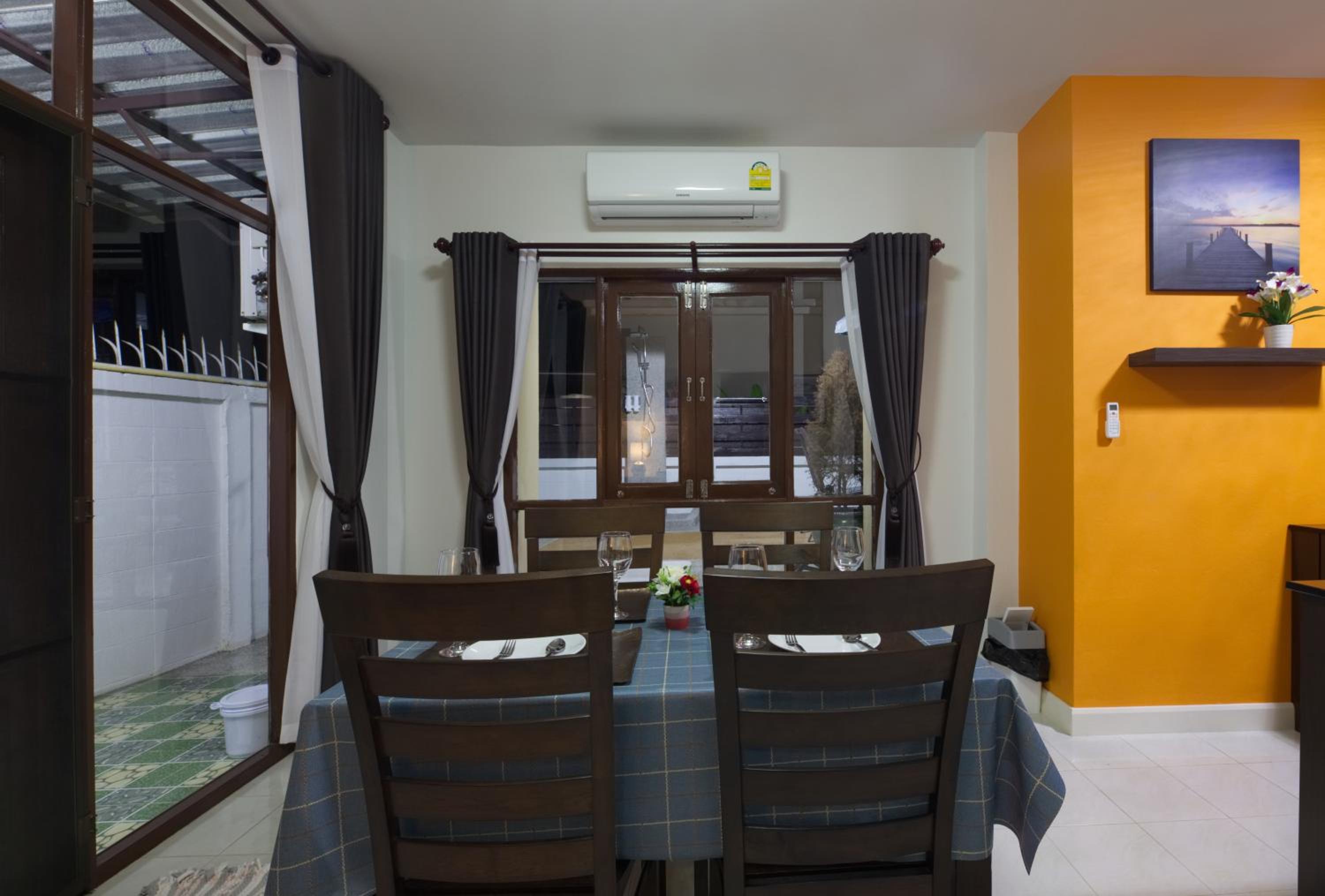 Villa - Photo 16