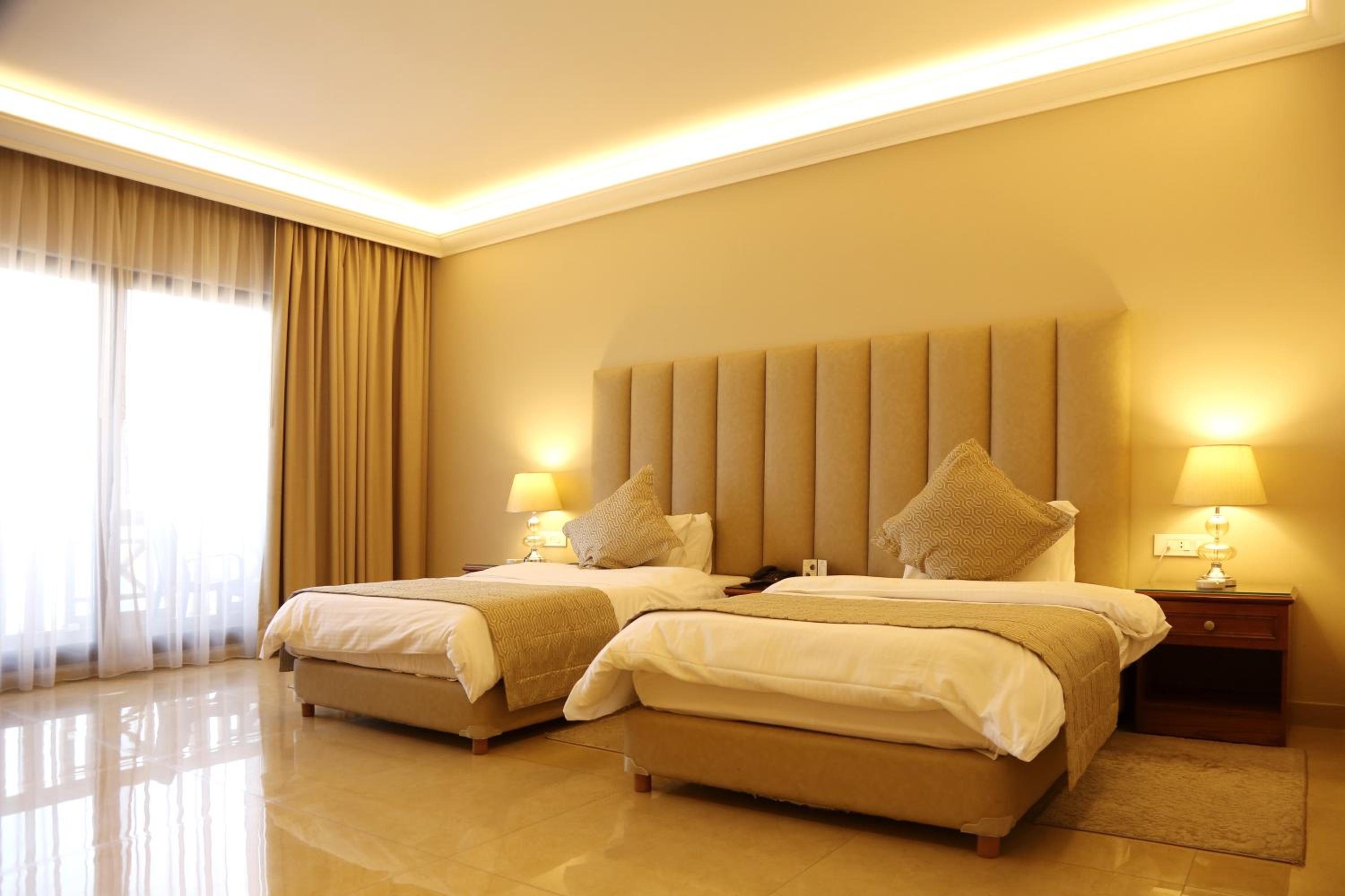 Double or Twin Room with Sea View photo 2