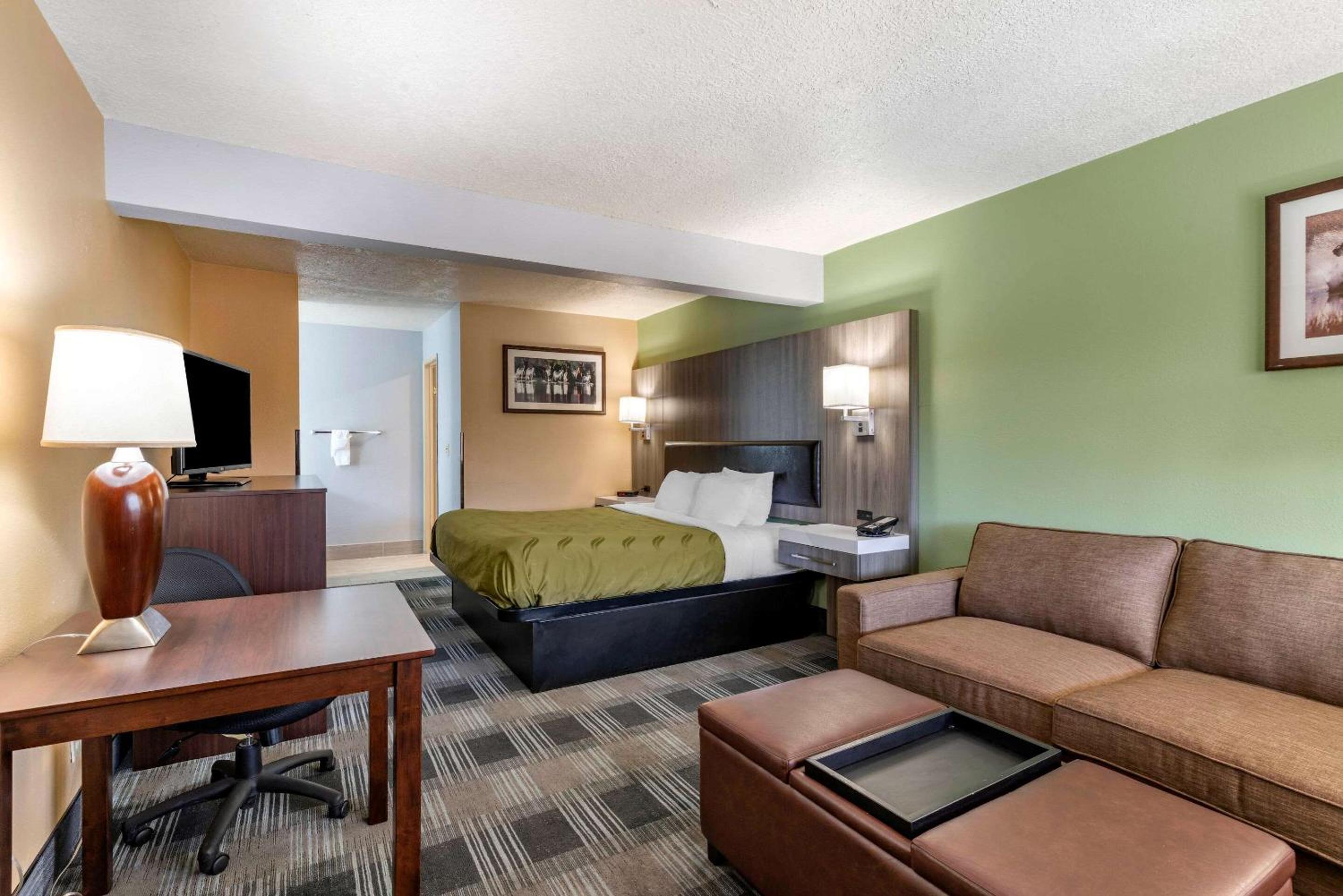 Superior King Room - Non Smoking - Photo 1