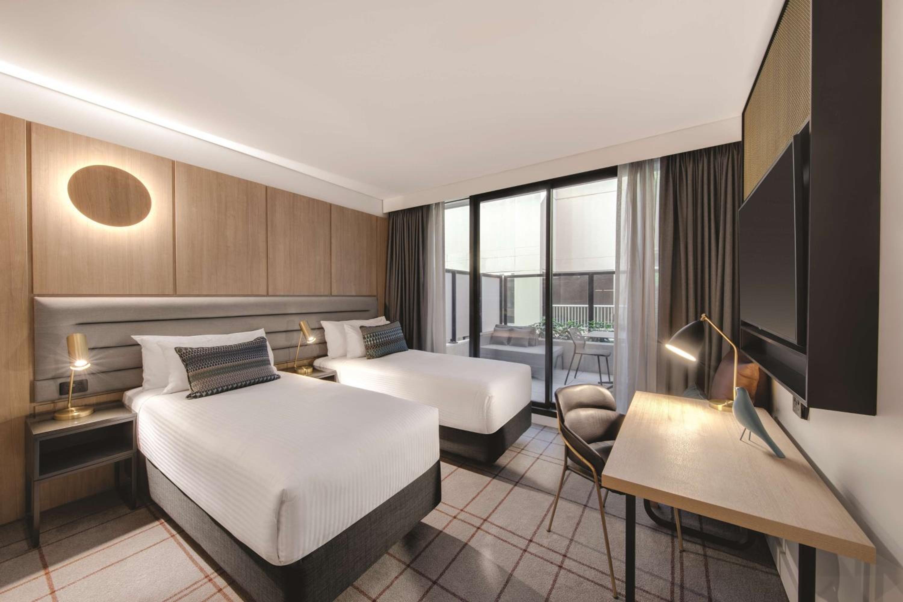 Standard Double or Twin Room with Balcony thumbnail 5