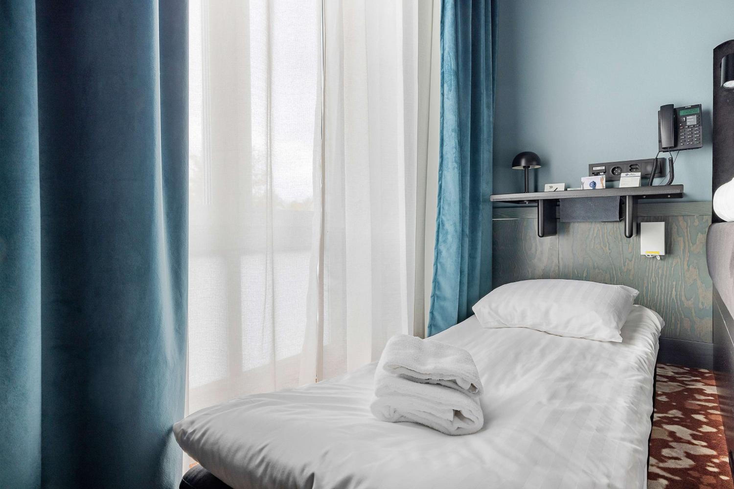 Standard Queen Room - Photo 4