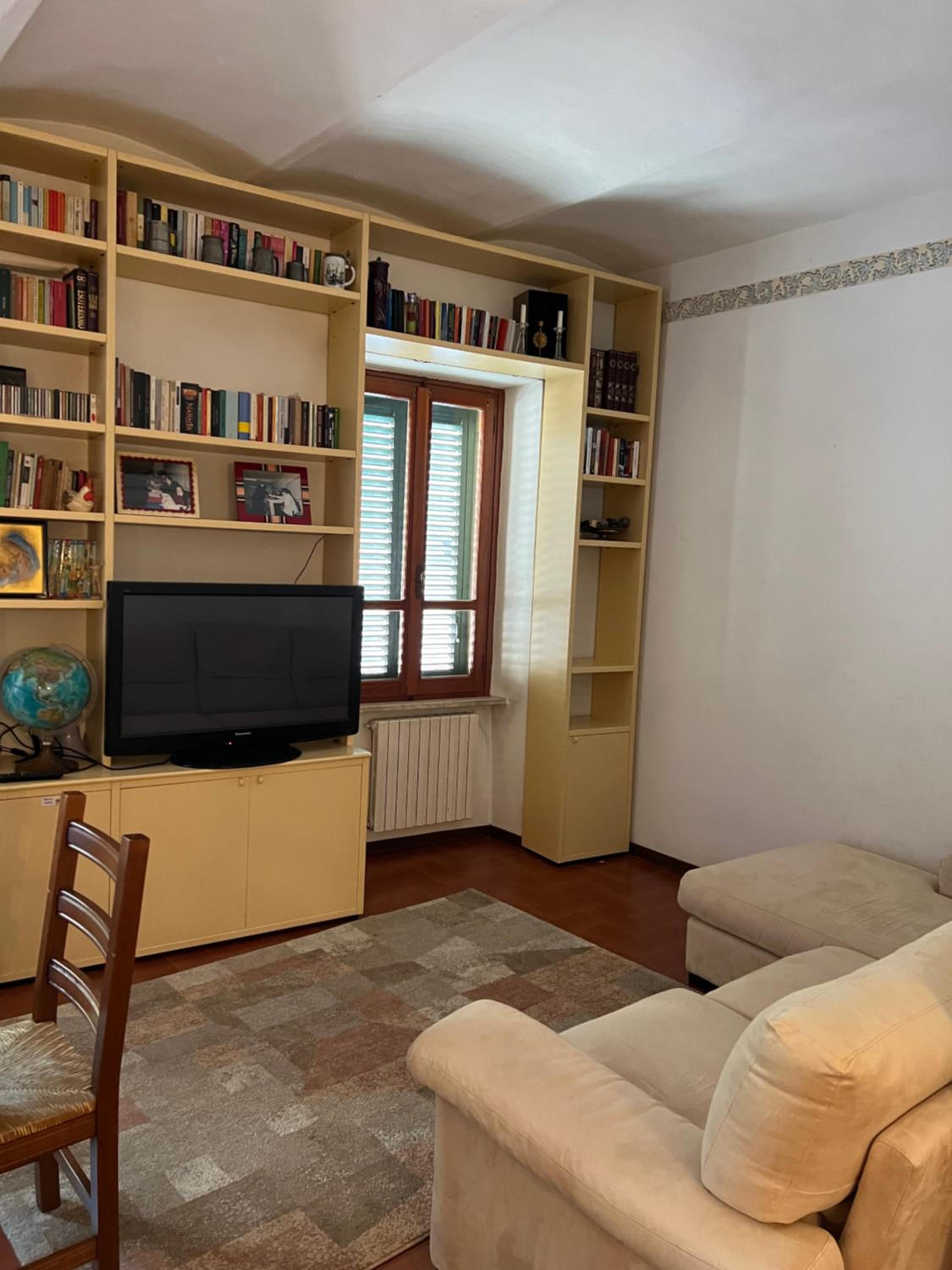Two-Bedroom House - Photo 10