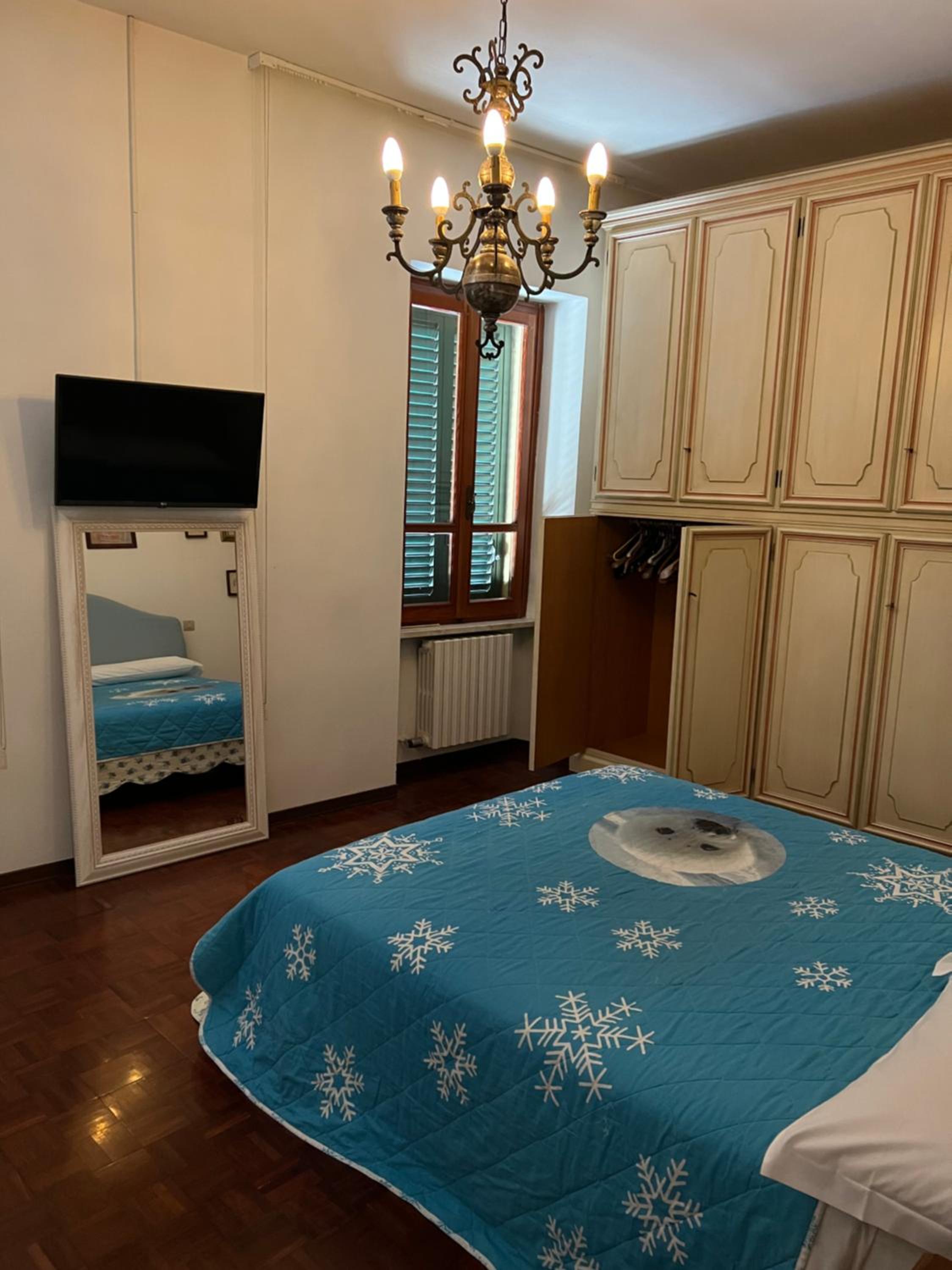 Two-Bedroom House - Photo 13