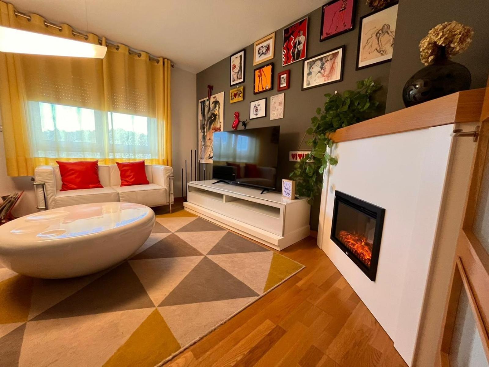 Three-Bedroom House - Photo 28