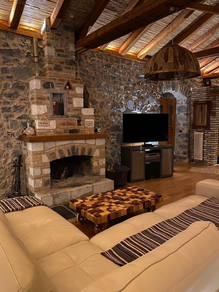 Three-Bedroom Villa photo 3