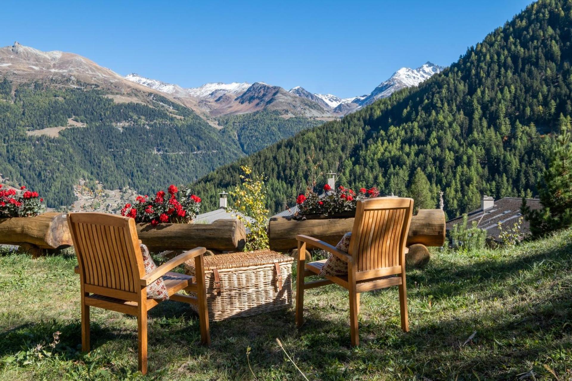 Superior Chalet photo 3