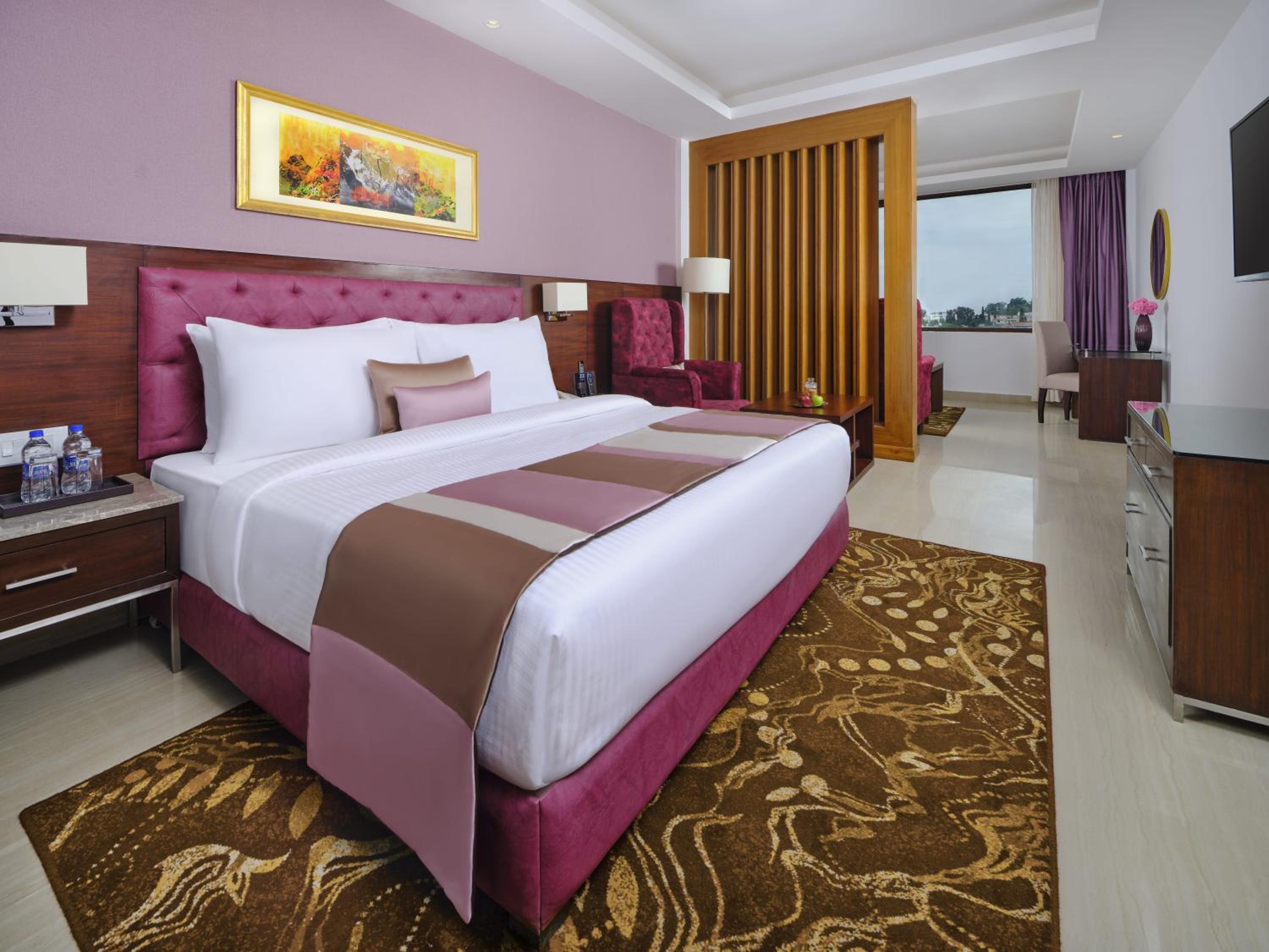 Junior Suite with Complimentary taxi stand transfer to Banganga/ Helipad , 15% off on Spa ( 30 min ), 15% off on F&B, 20% off on laundry per room per stay - Photo 1