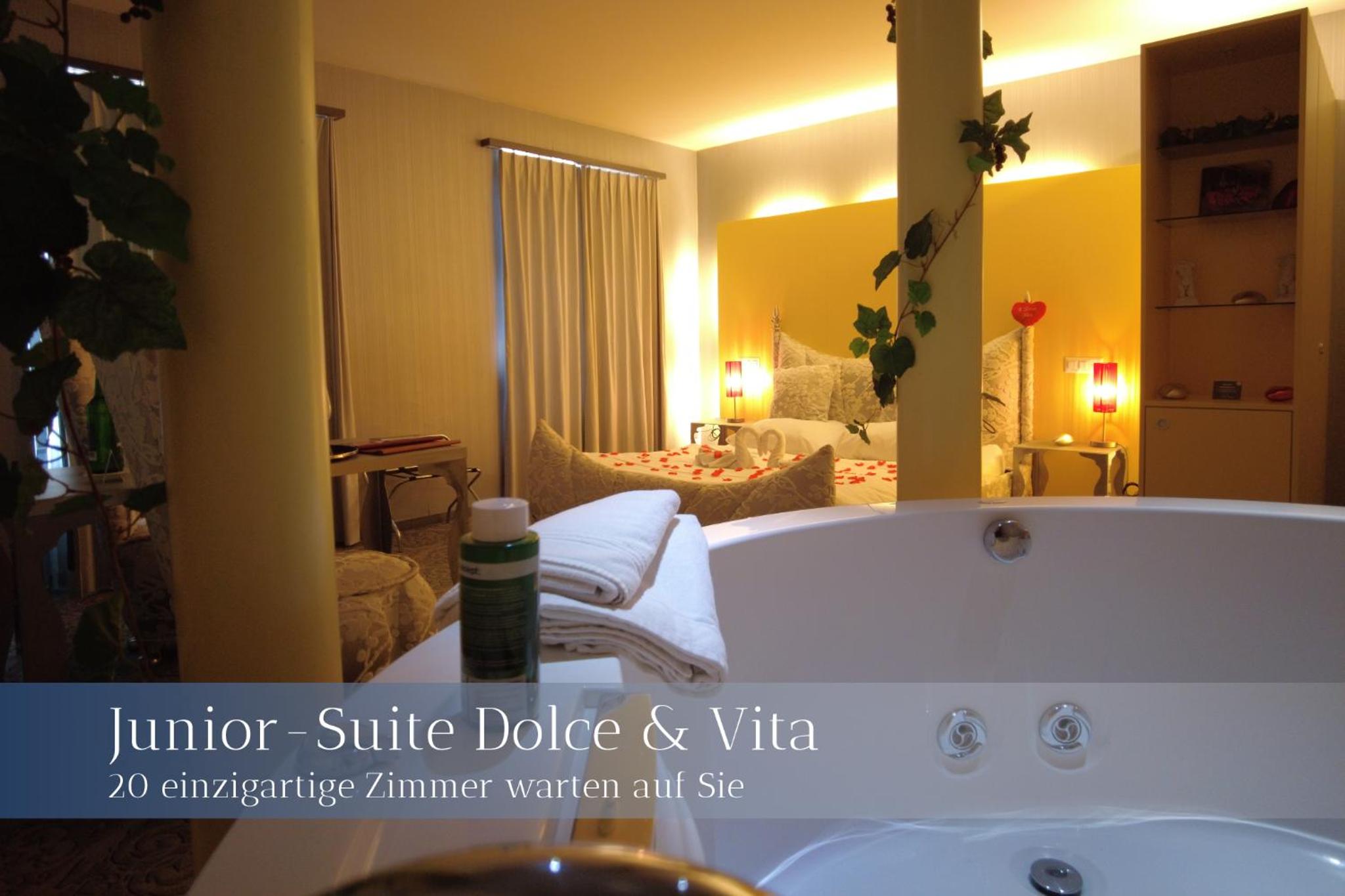 Junior Suite With Private Pool photo 1