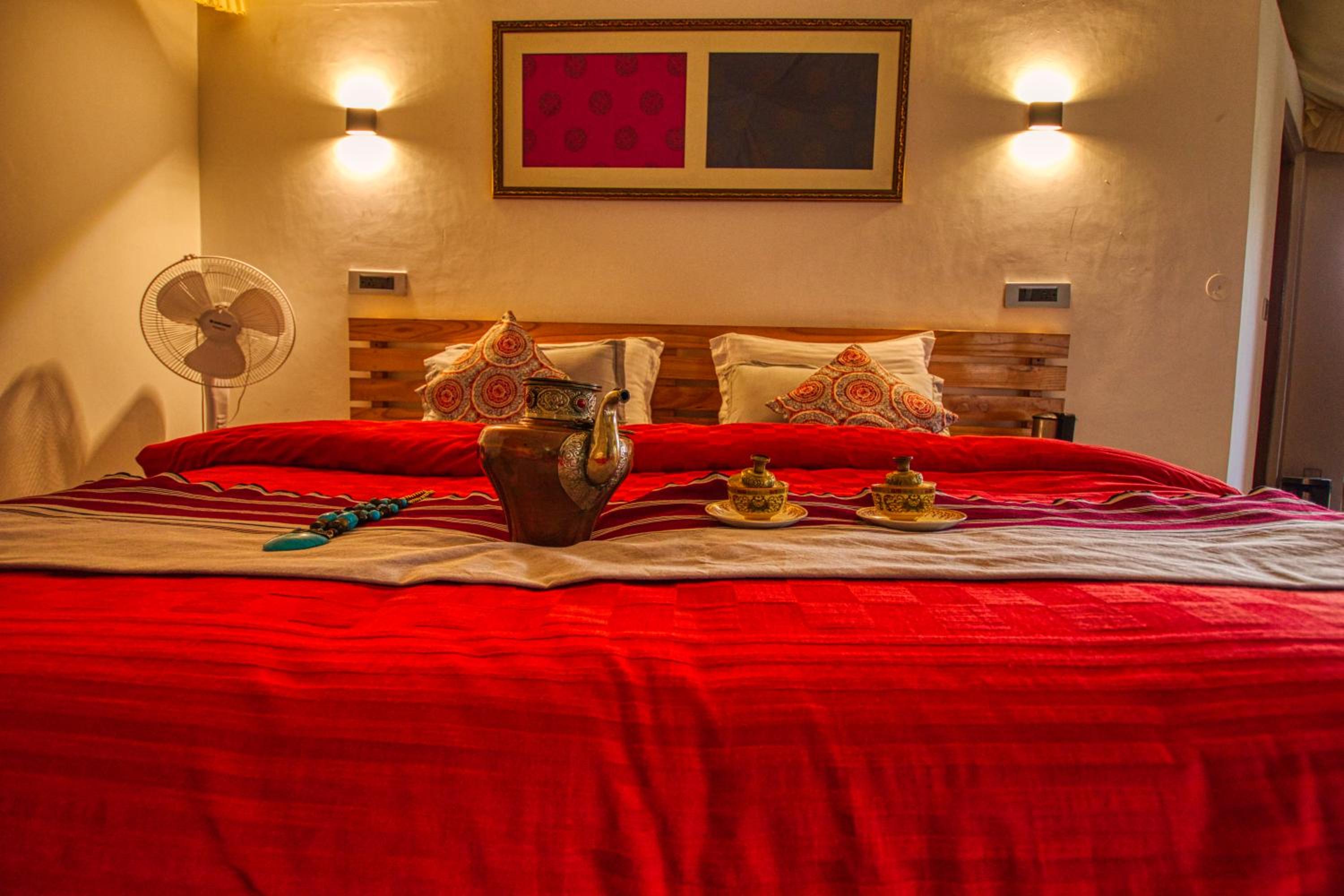 Deluxe Double or Twin Room with Mountain View - Photo 3