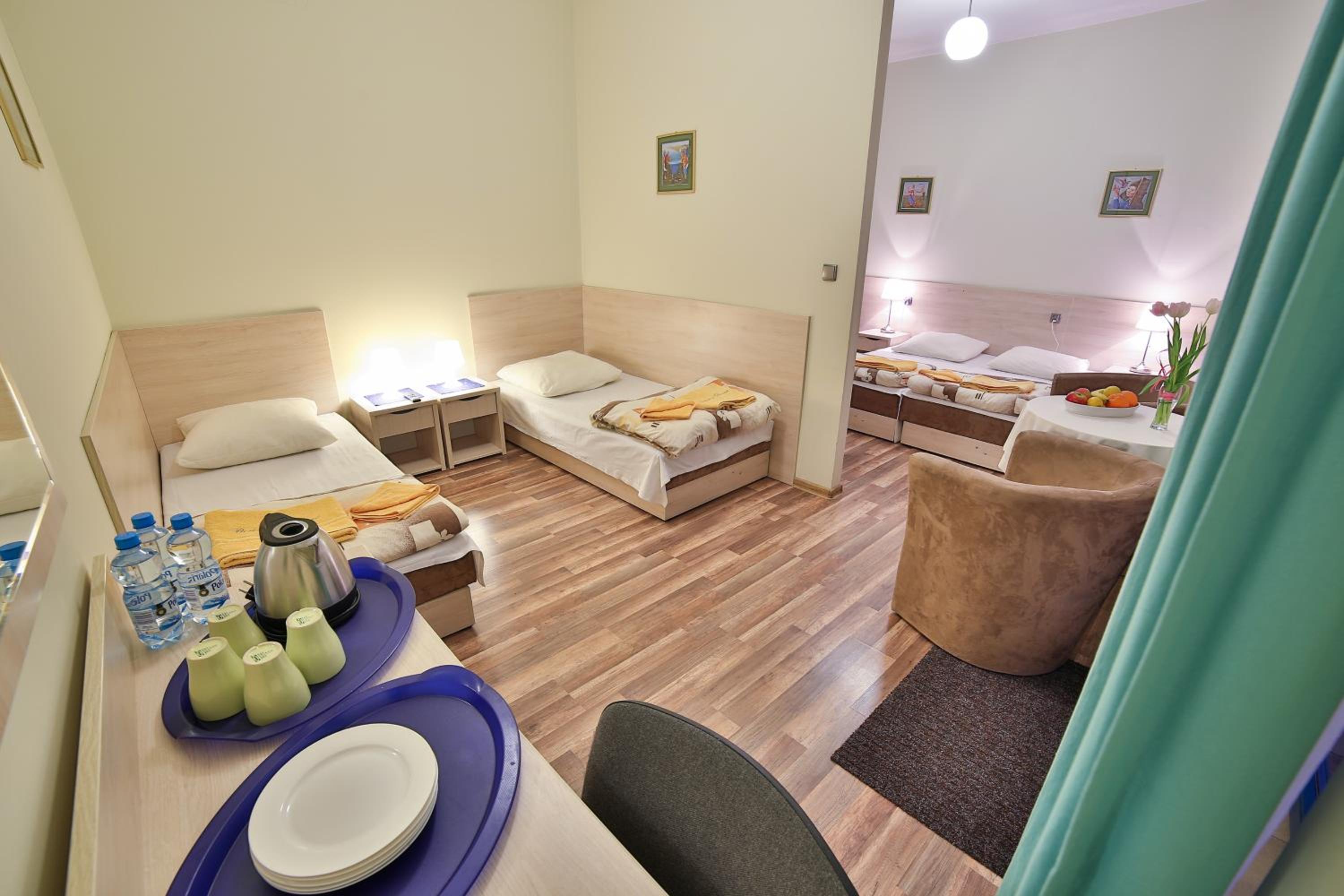 Quadruple Room - Photo 4