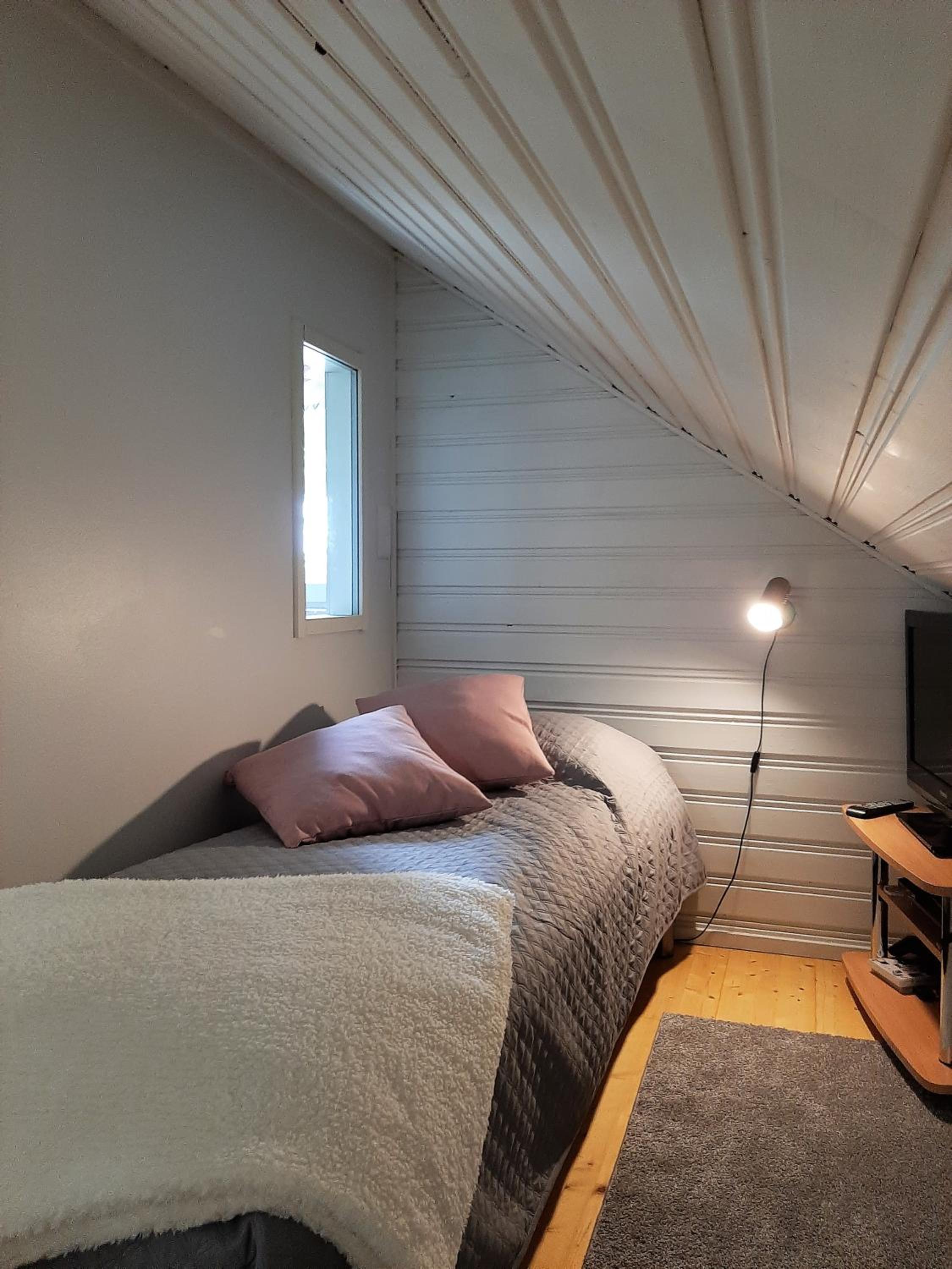 Three-Bedroom Apartment - Photo 10