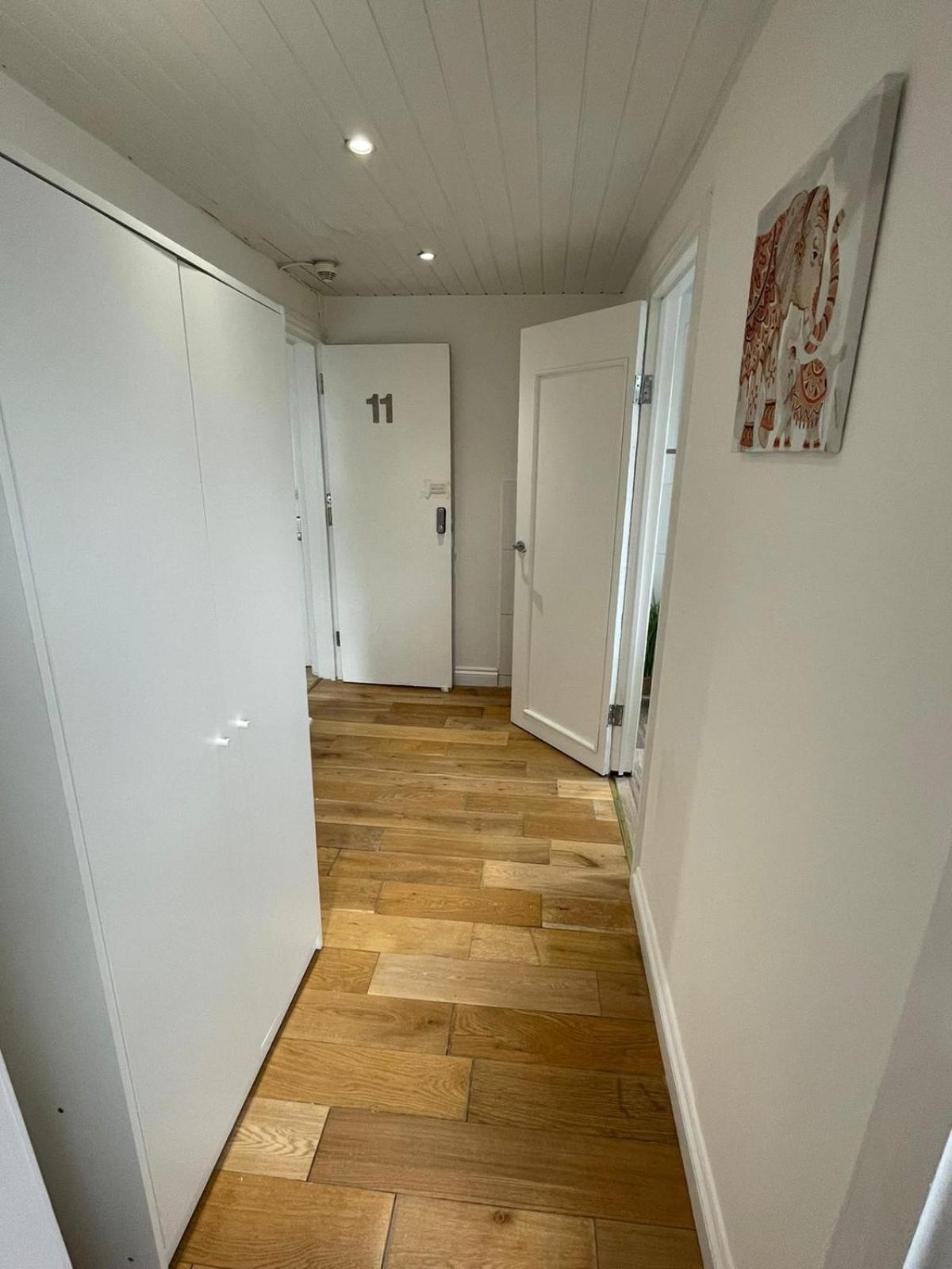 Basic Triple Room photo 2