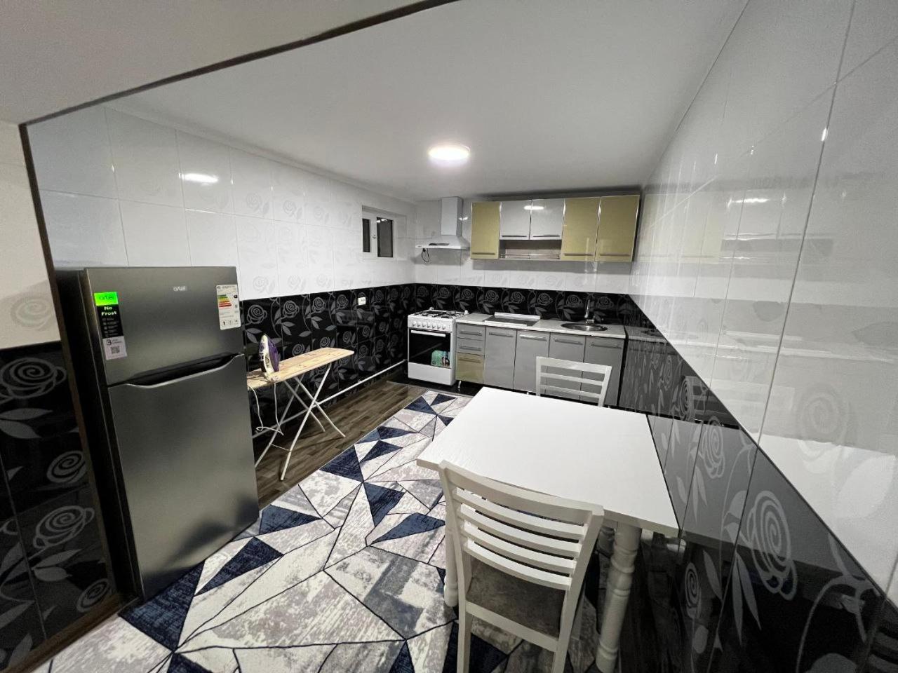 Studio Apartment photo 2