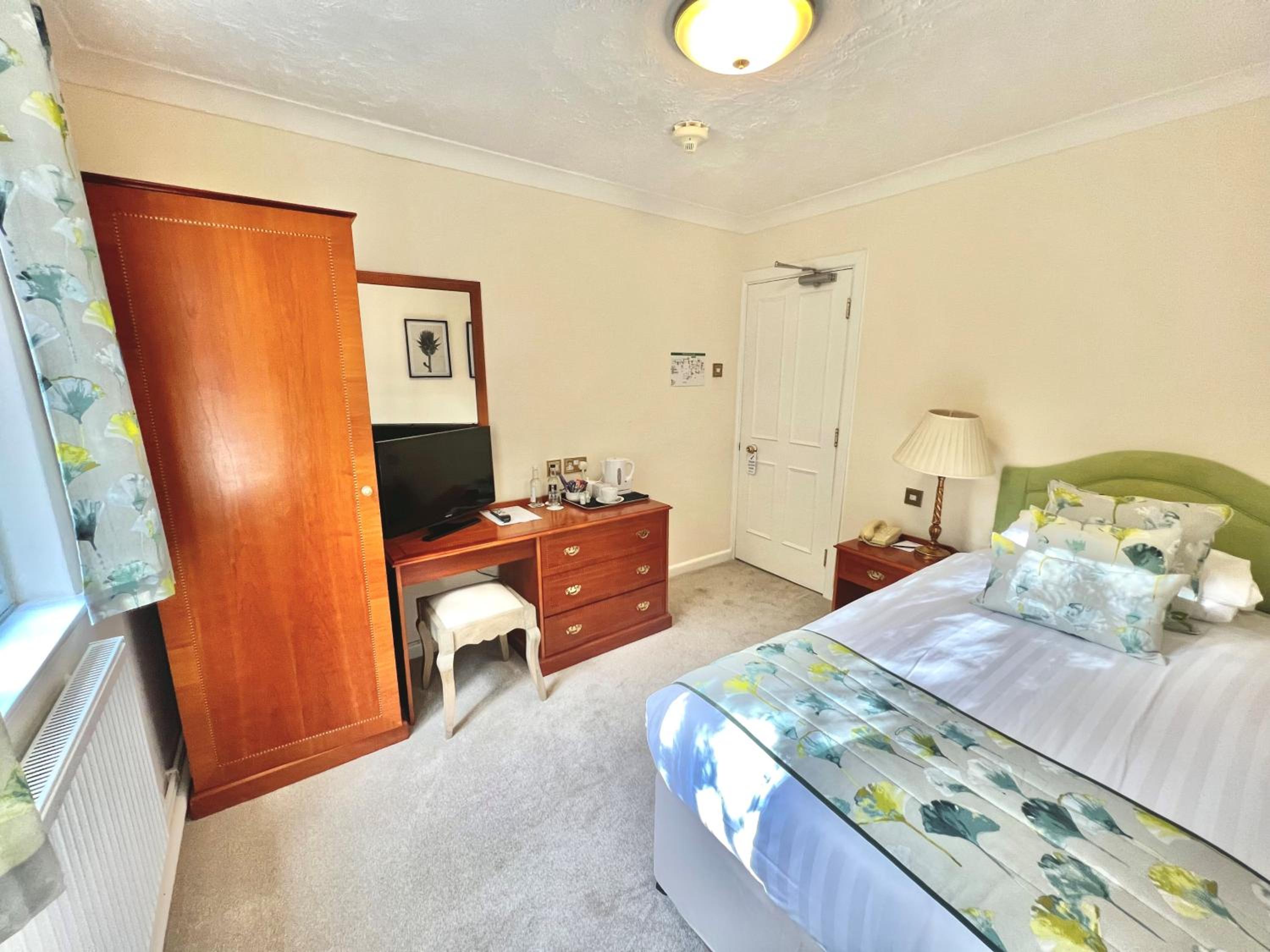 Single Room photo 3