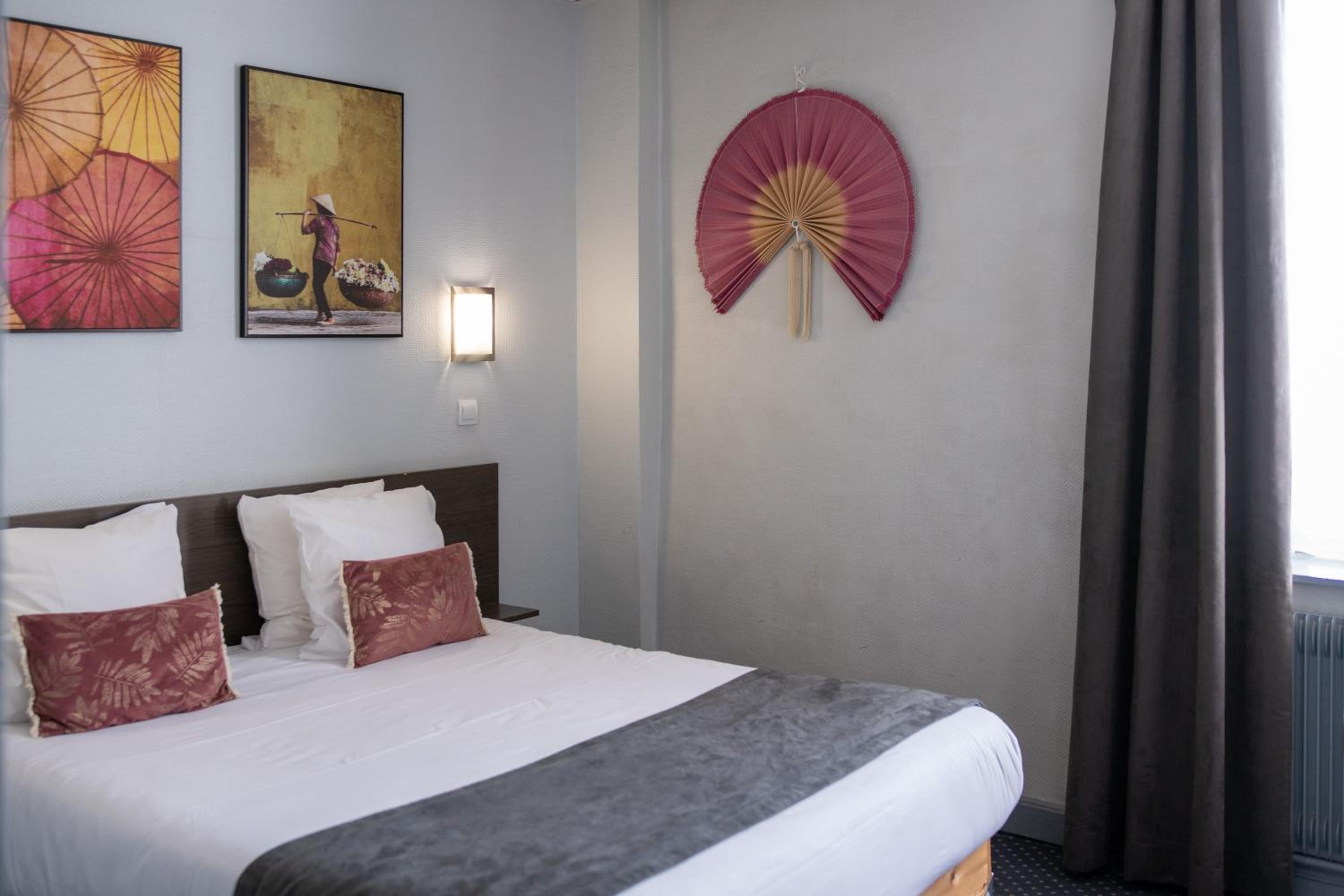 Double Room - Photo 6