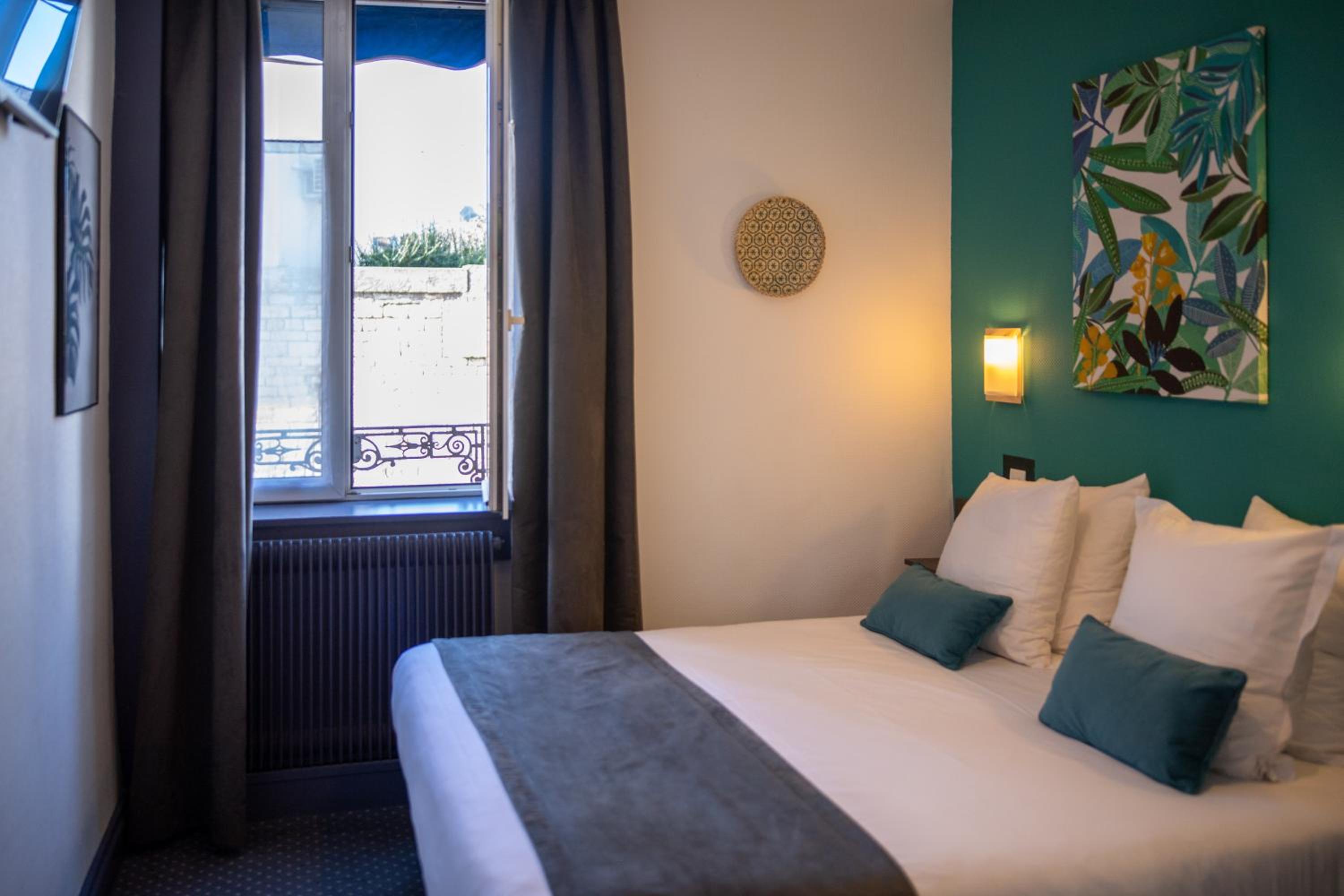 Double Room - Photo 5