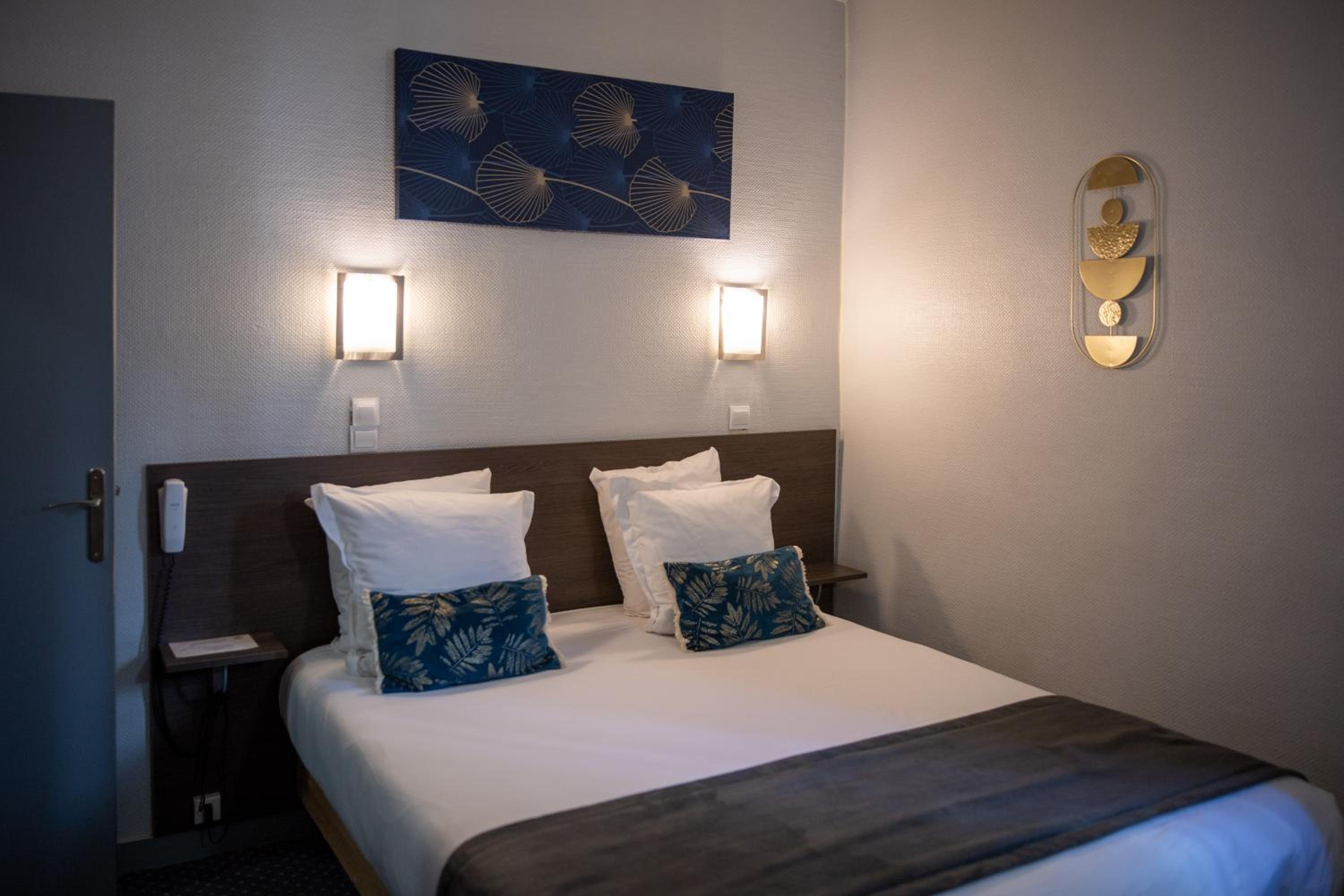 Double Room - Photo 4