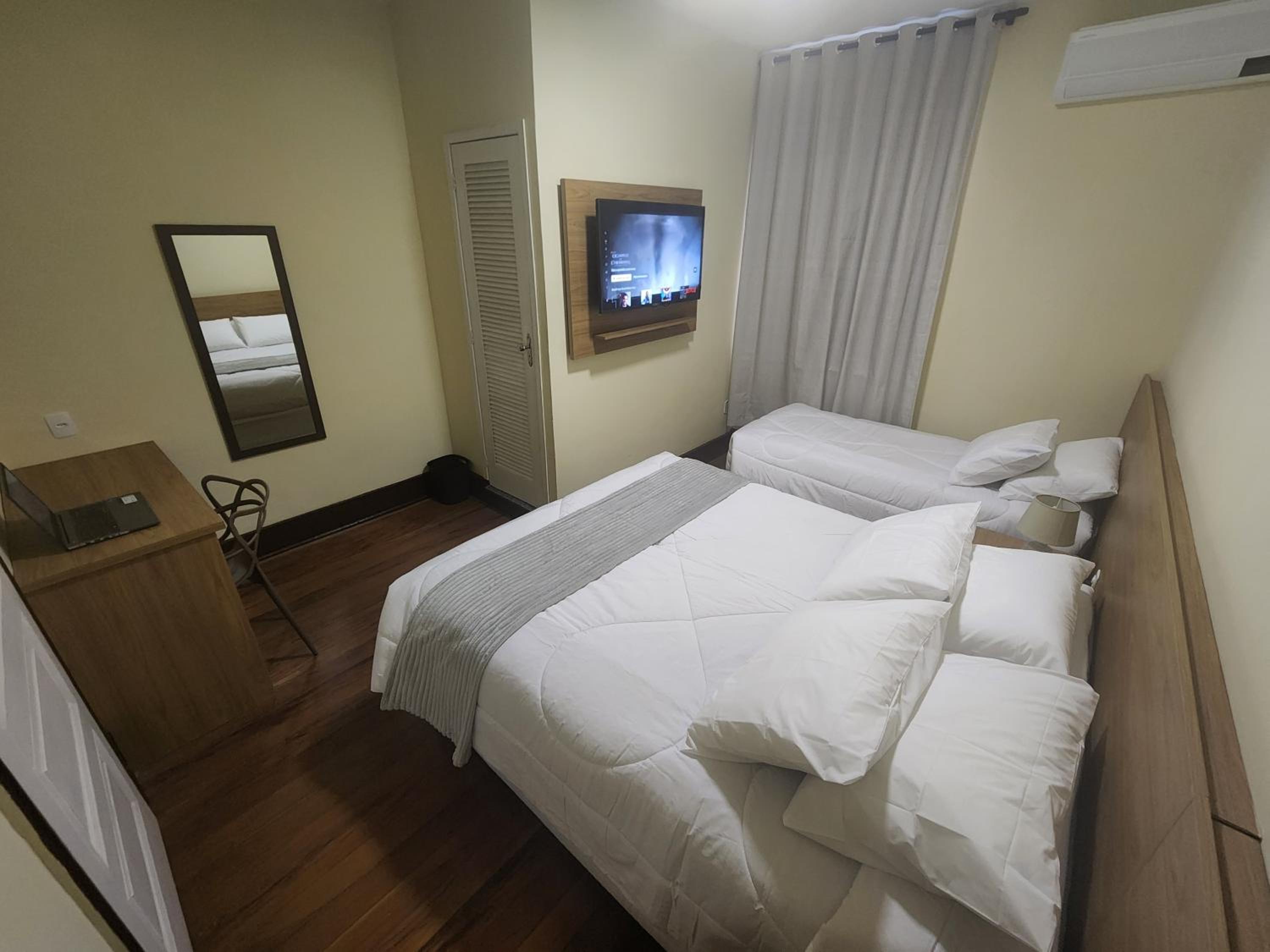 Standard Triple Room - Photo 3