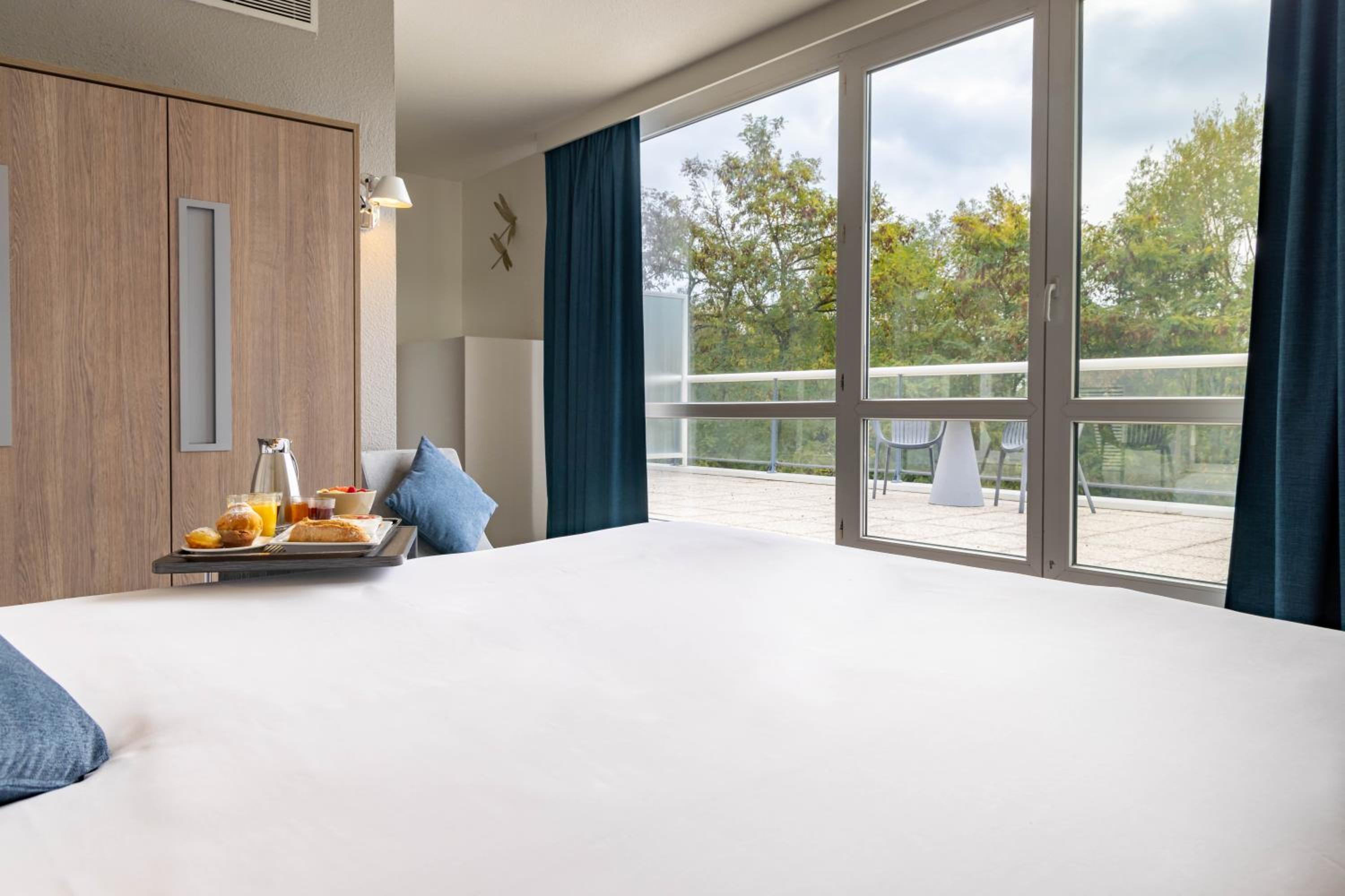Executive Double Room with Terrace - Photo 5