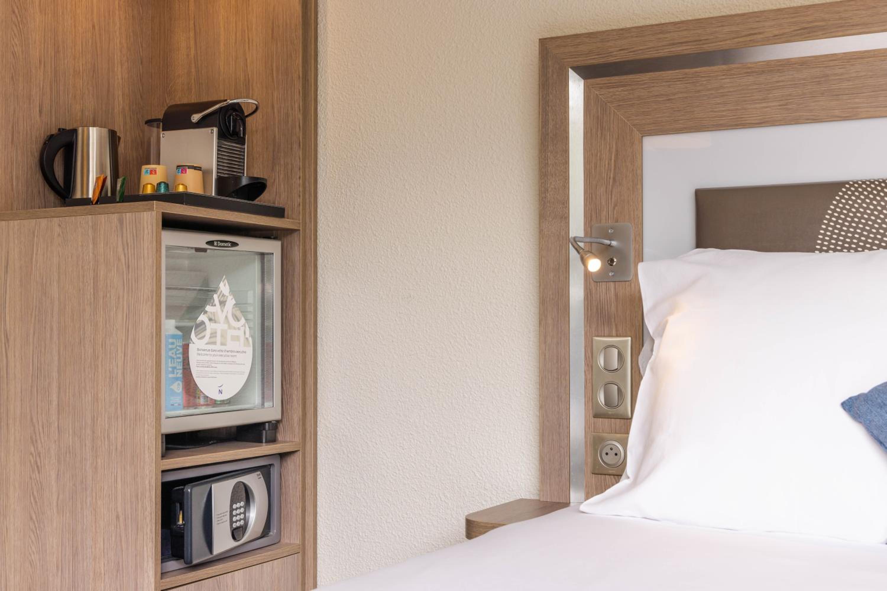 Executive Double Room with Terrace - Photo 2